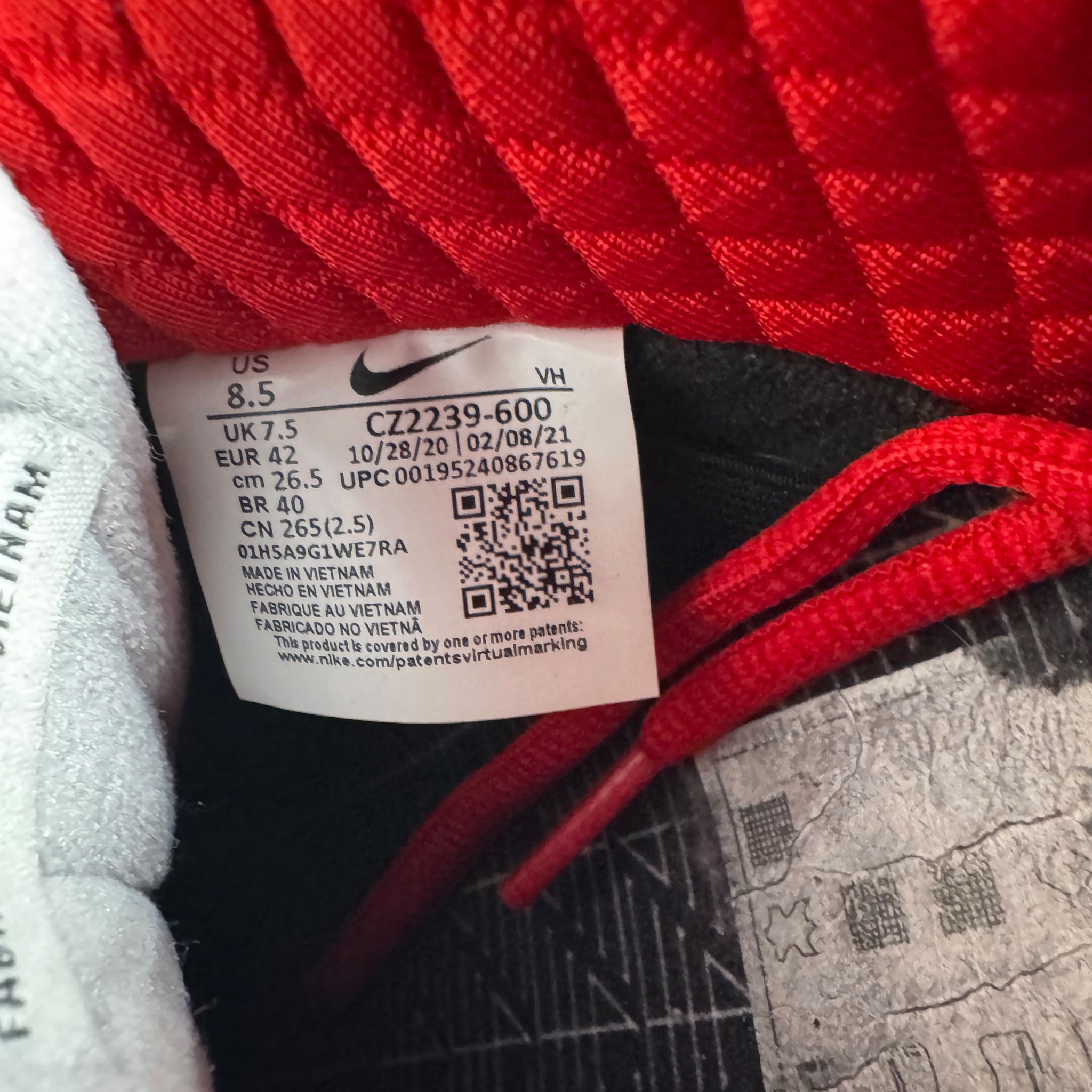 Dunk SB What The Paul (42EU)