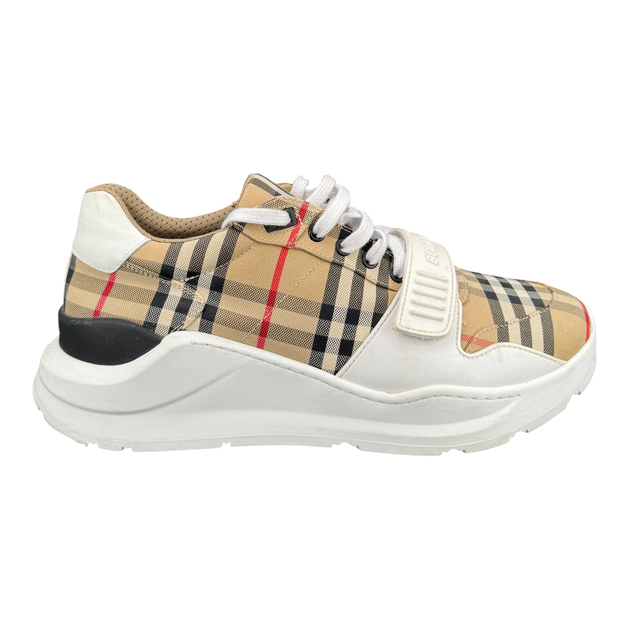 Burberry Sneakers (44EU)