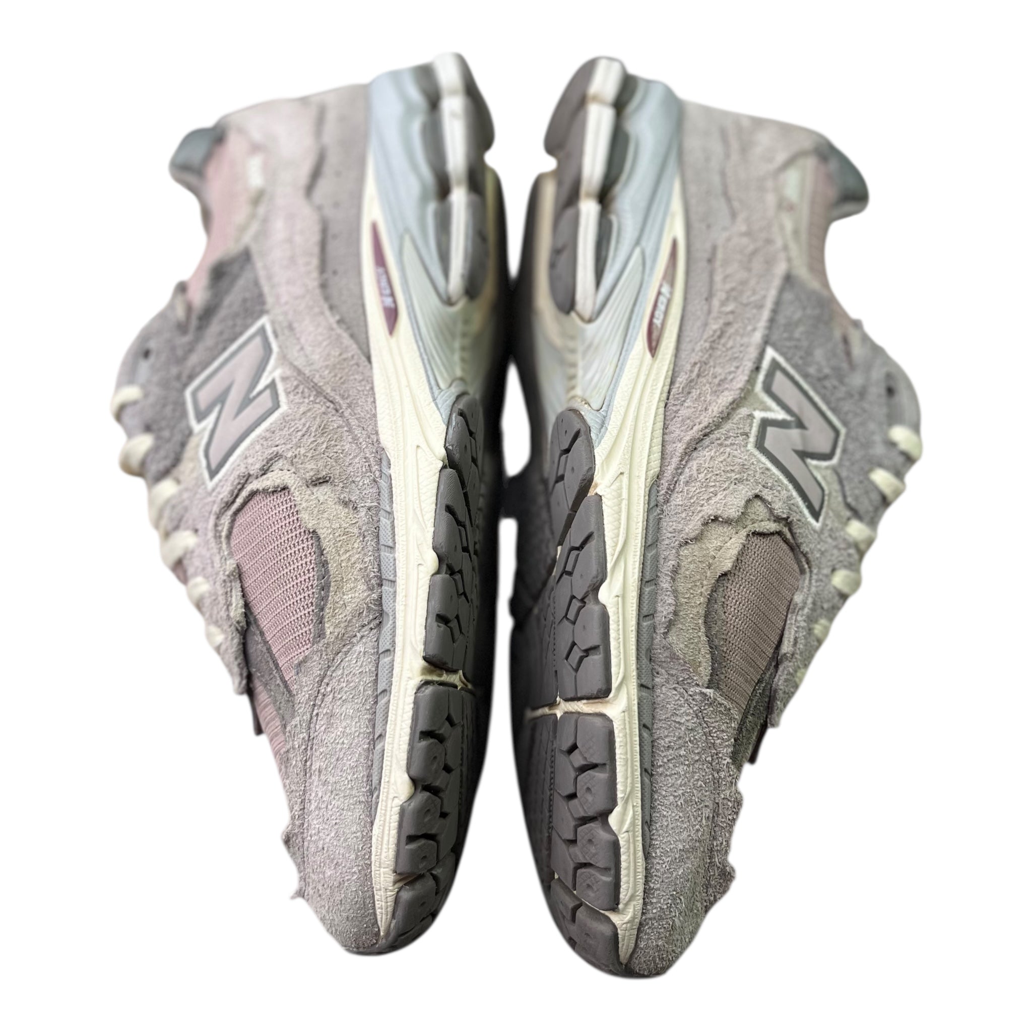 New Balance 2002R Protection Pack Neujahr Dusty Lilac (42EU)