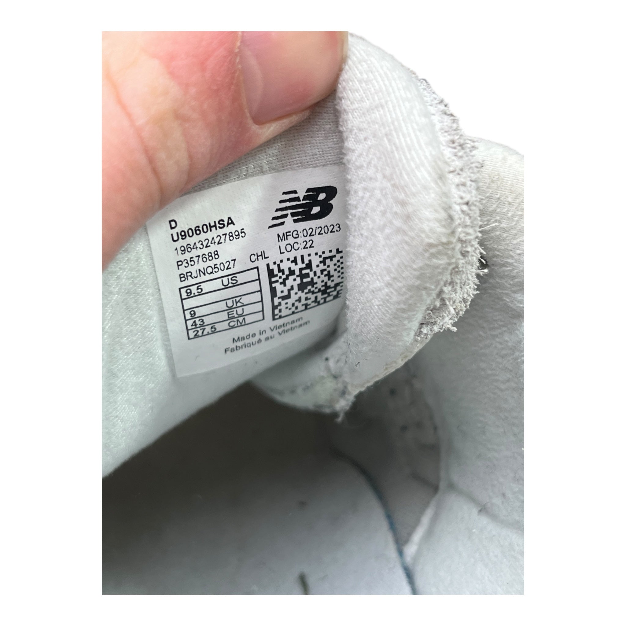 New Balance 9060 Quarz Grau (43EU)