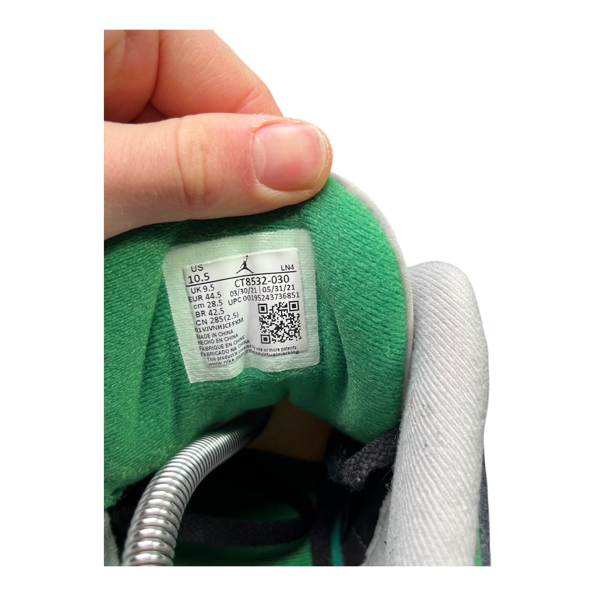 Jordan 3 Retro Pine Green (44.5EU)