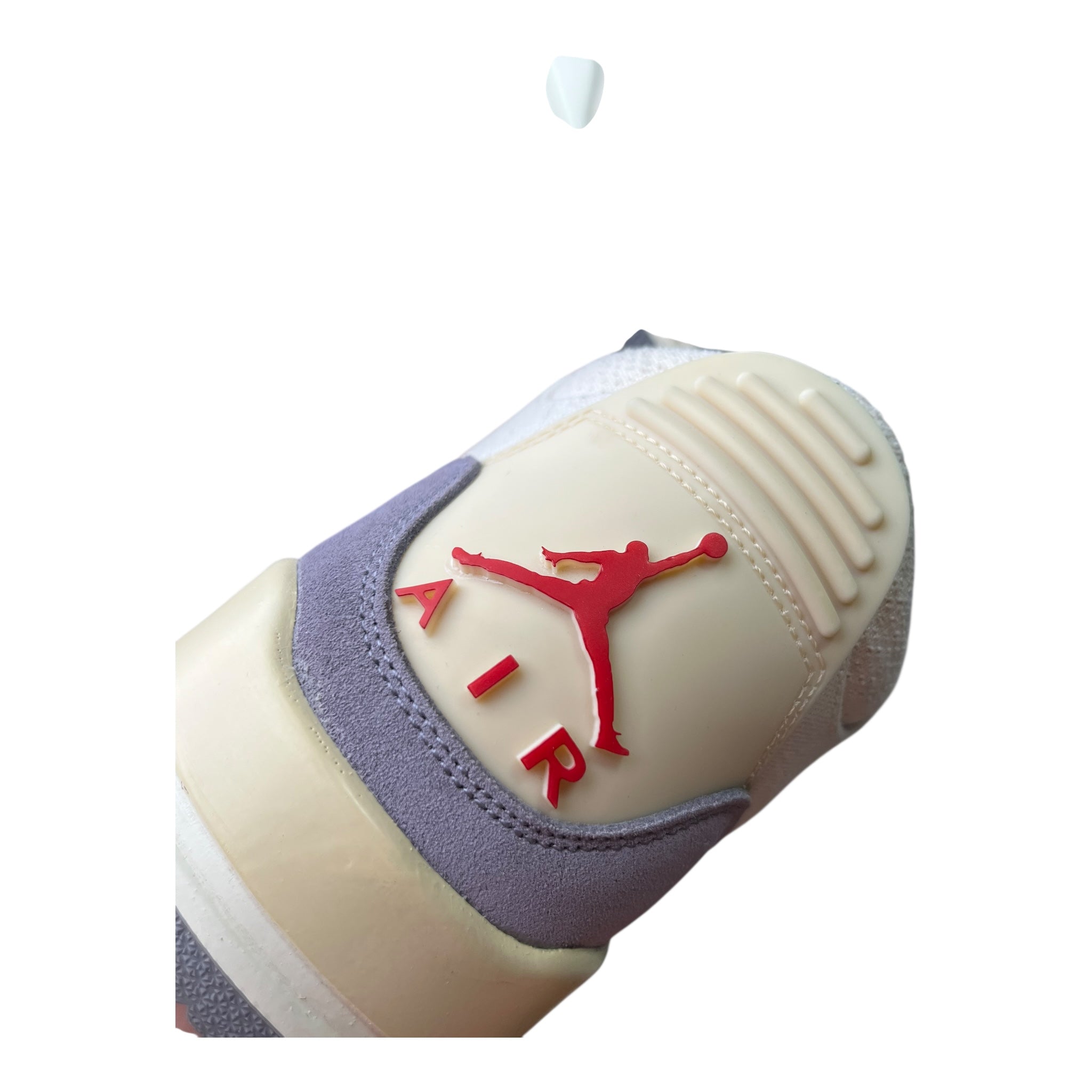 Jordan 3 Retro Muslin (43EU)