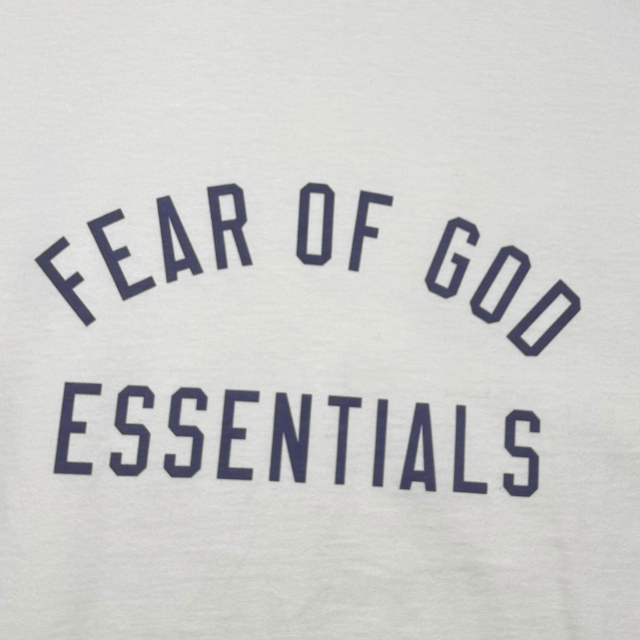 T-Shirt Essentials (S)