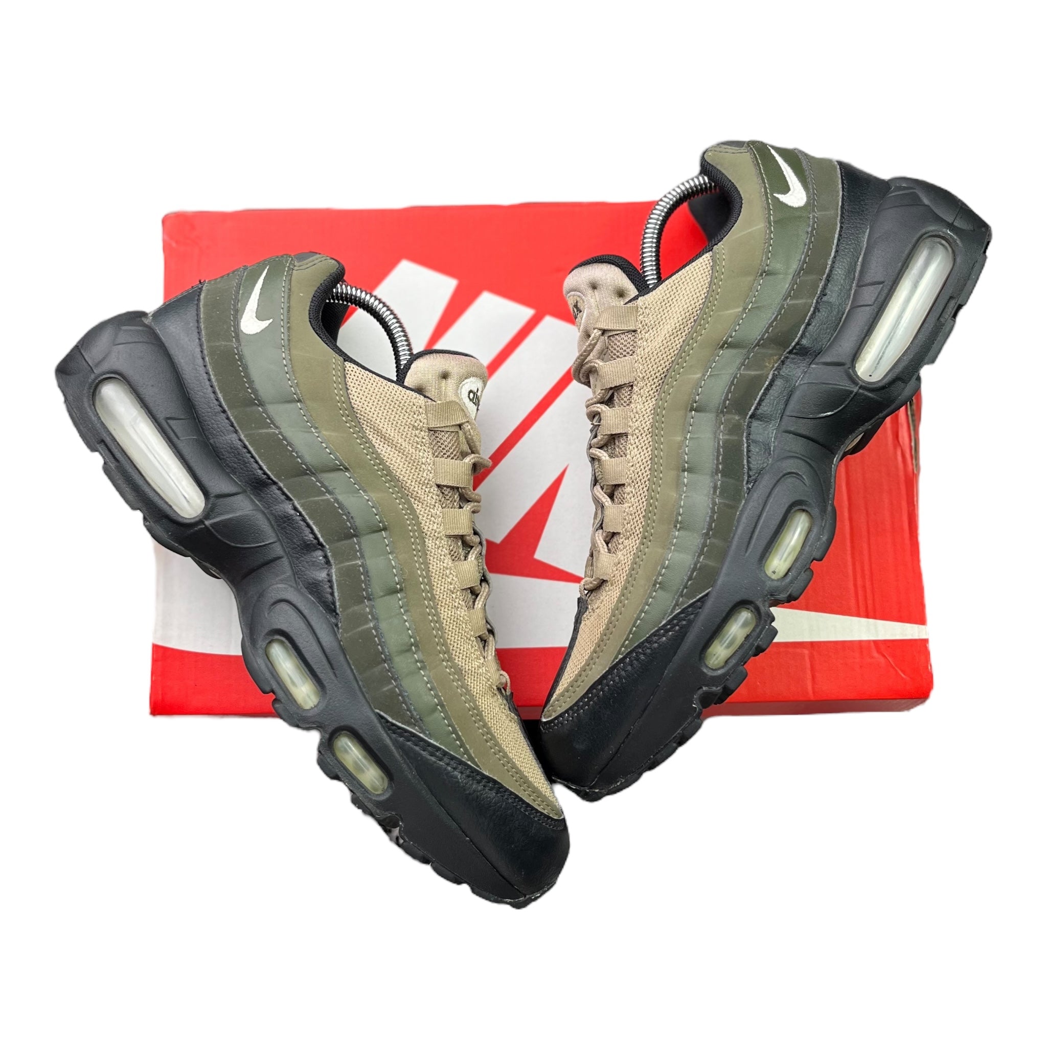 Nike Air Max 95 Essential Sequoia (42.5EU)