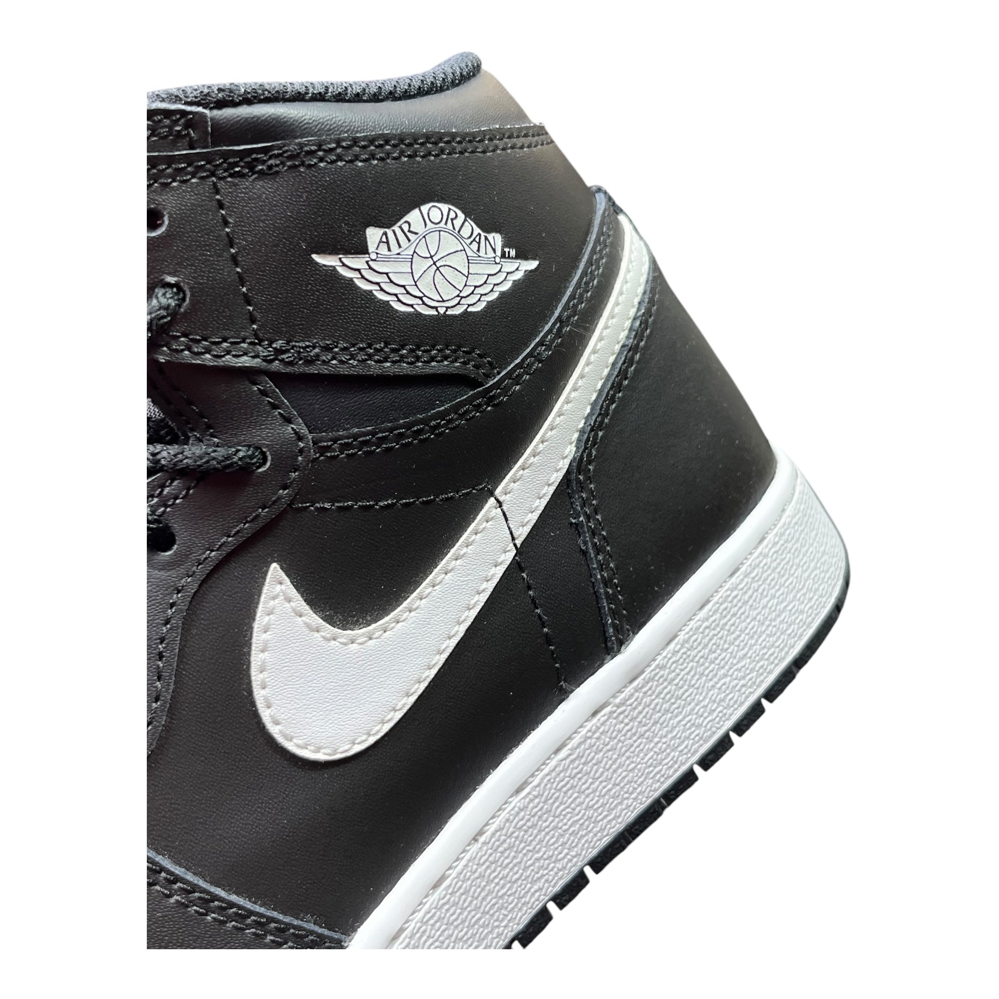 Jordan 1 Retro High Ying Yang Black (37.5EU)