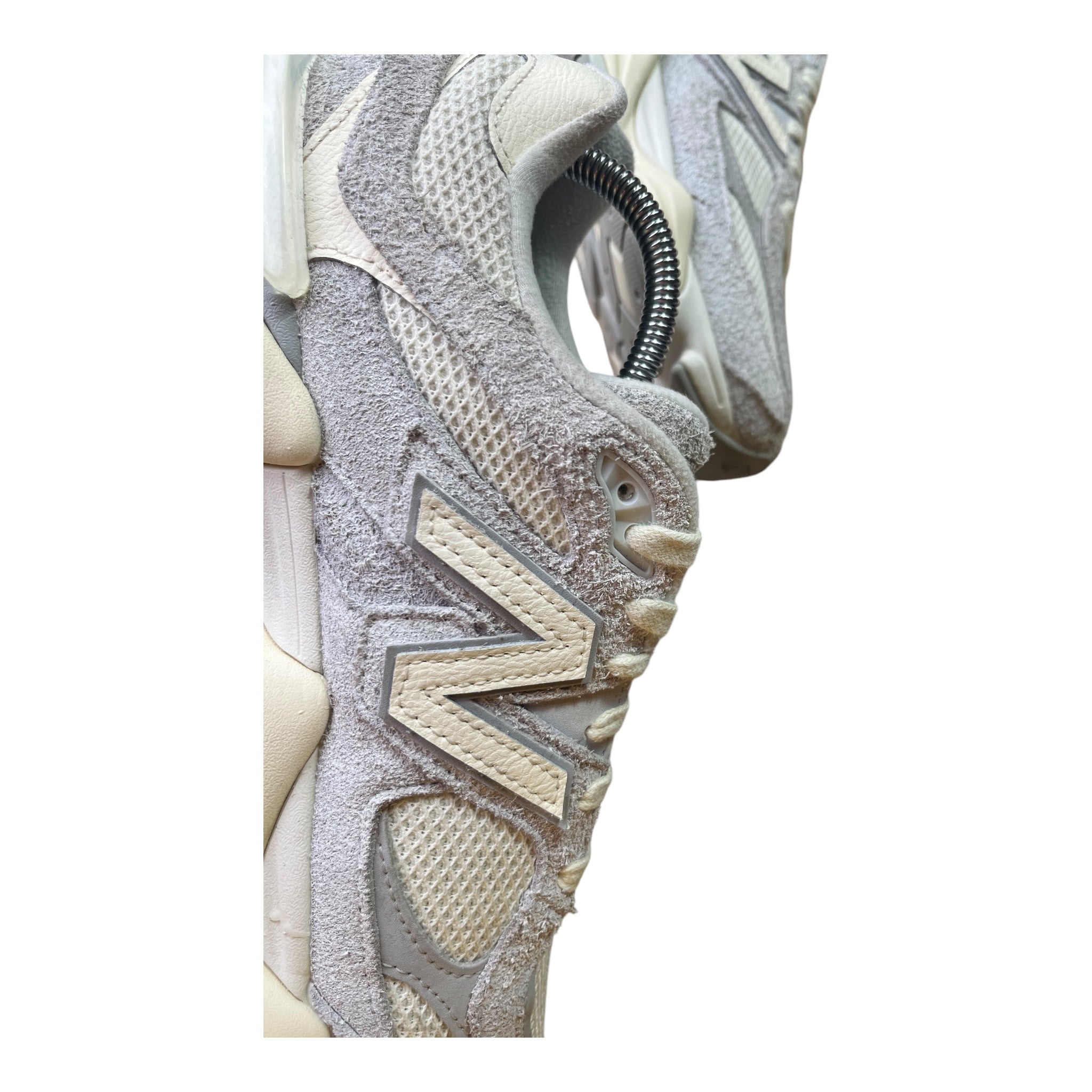 New Balance 9060 Quarz Grau (43EU)