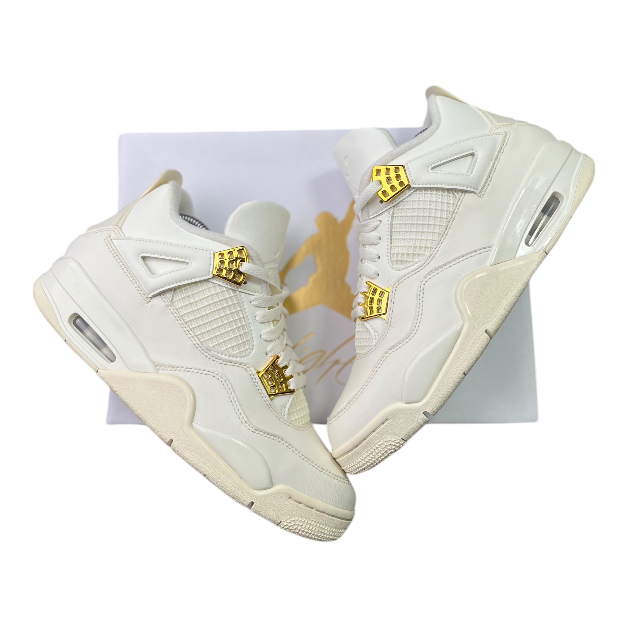 Jordan 4 Retro Metallic Gold (43EU)