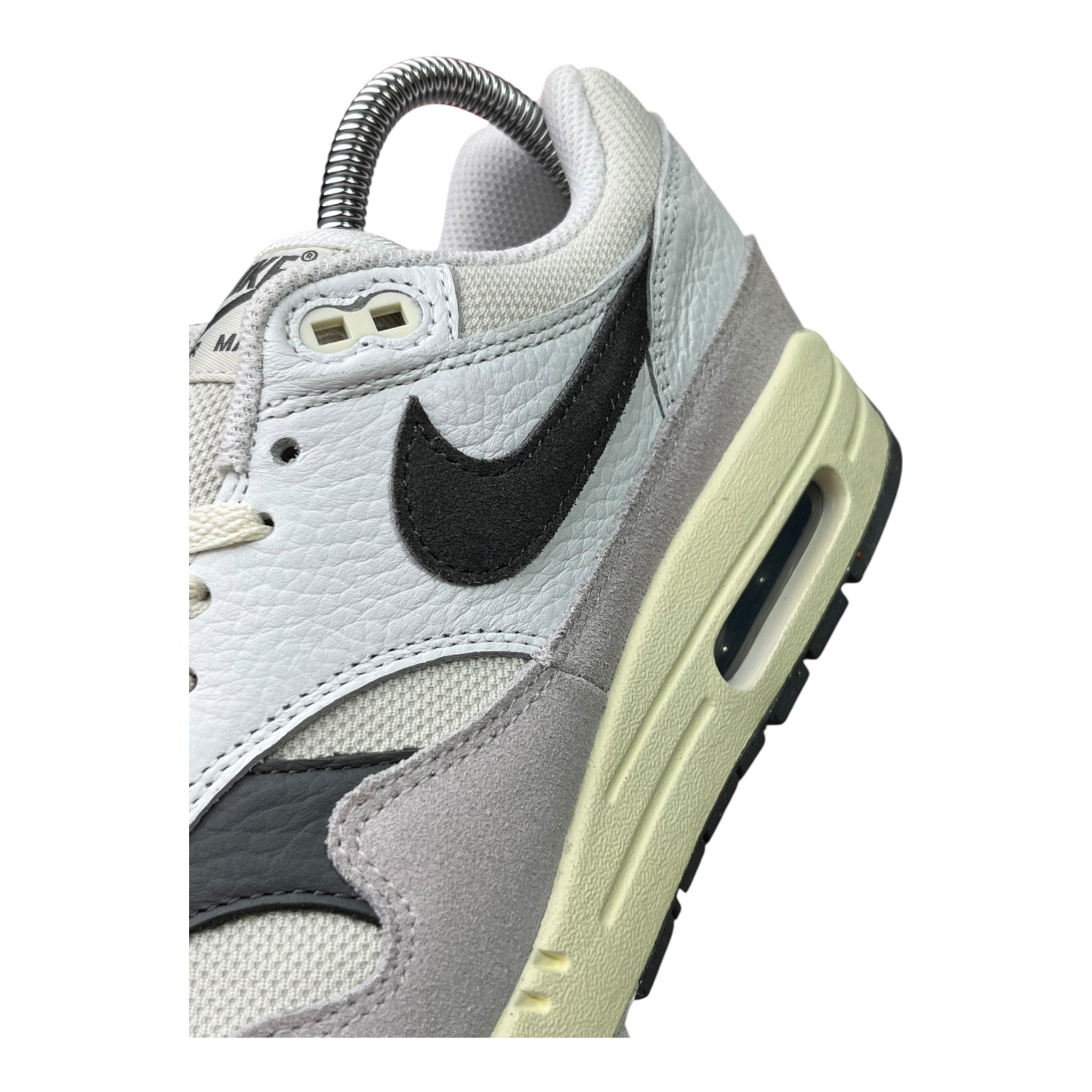 Nike Air Max 1 Licht Knochen Eisen Grau (41EU)