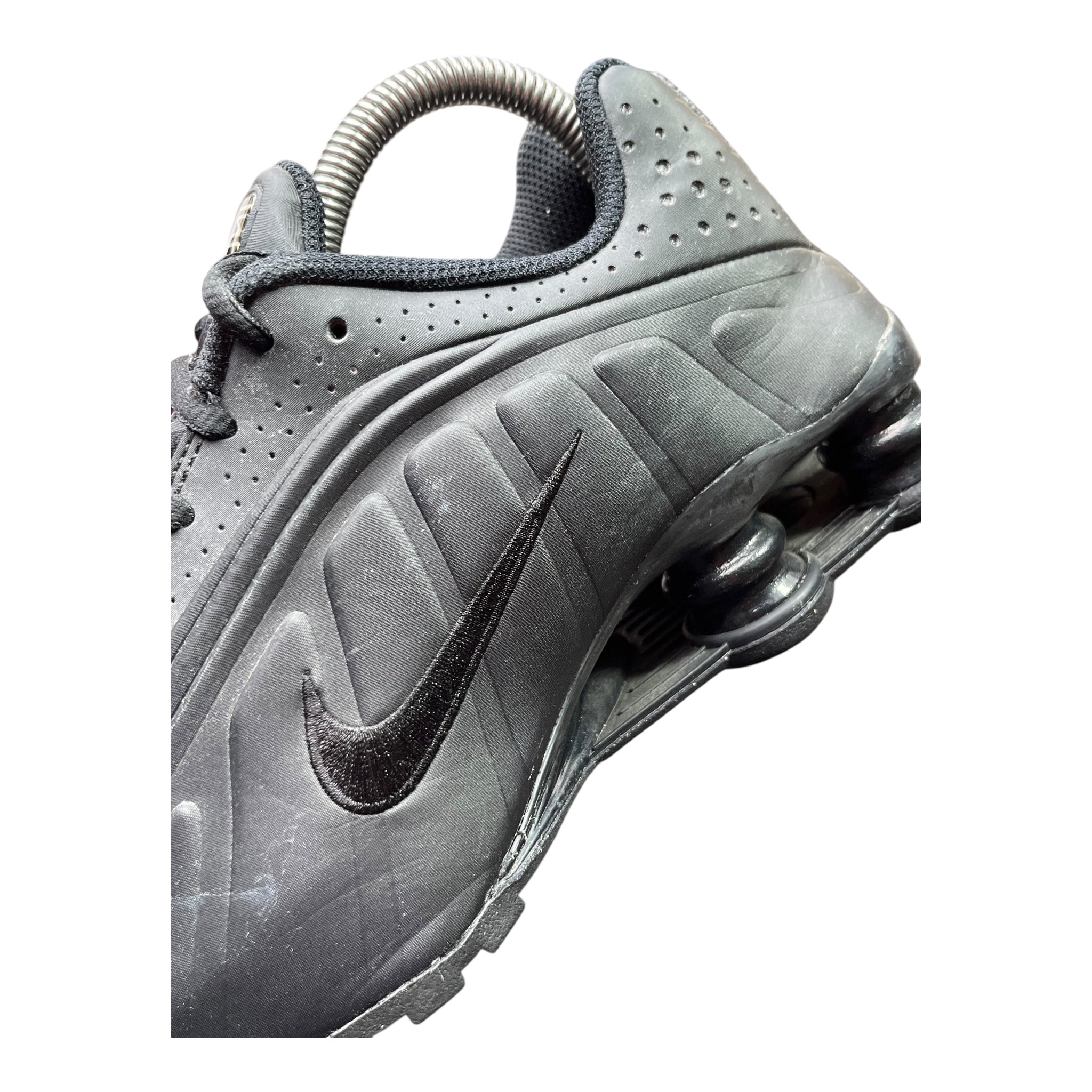 Nike Shox R4 Triple Black (38.5EU)