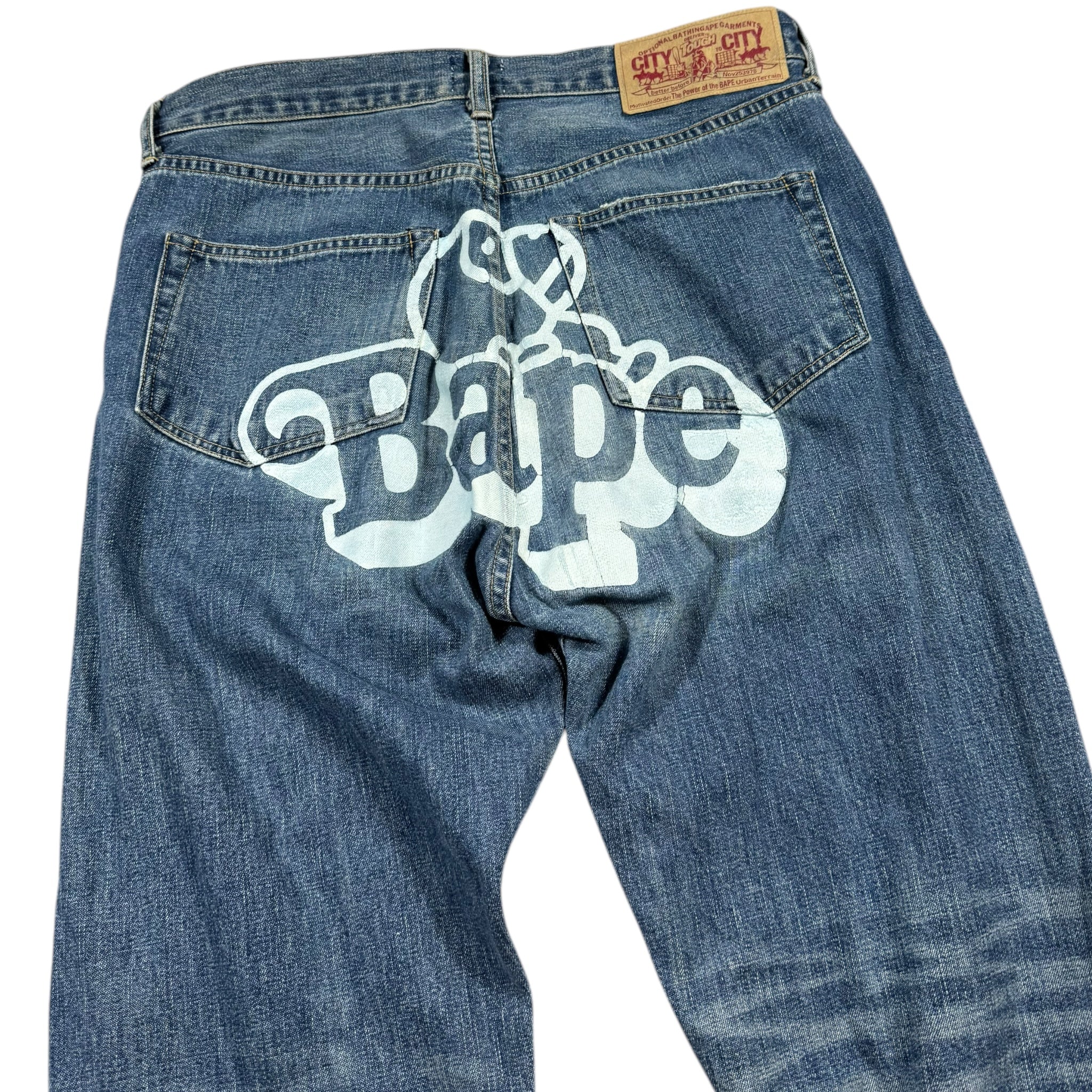 Bape baggy jeans (M)