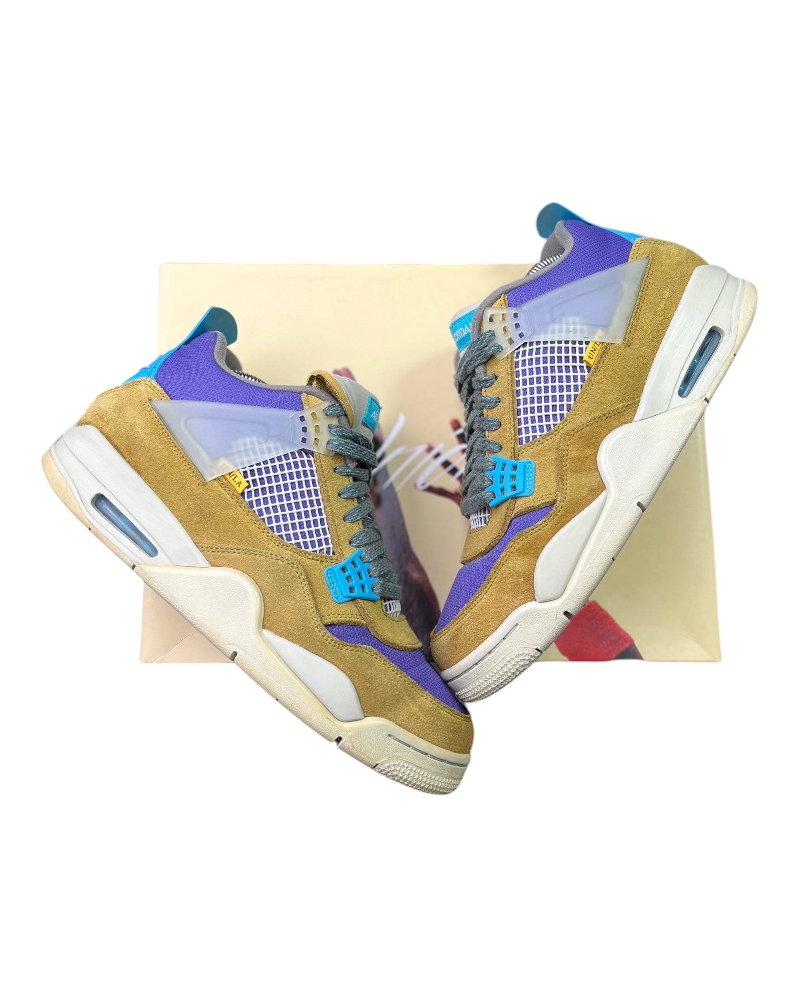 Jordan 4 Retro Union LA Desert Moss (44EU)