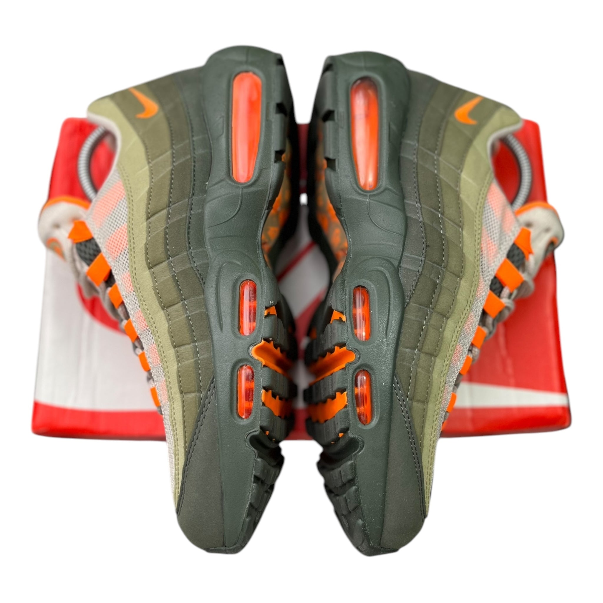 Nike Air Max 95 OG Neutral Olive Total Orange (42EU)