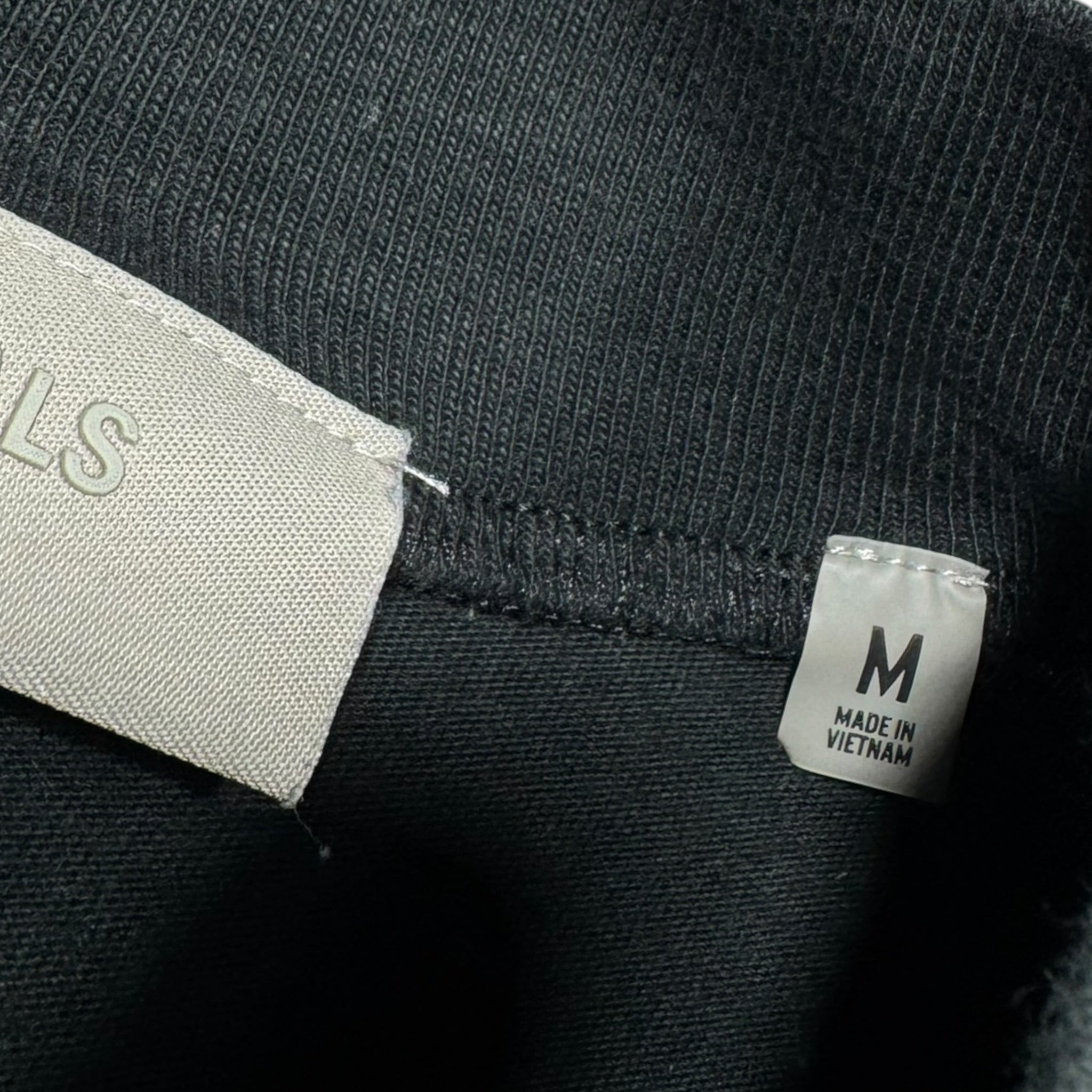 T-Shirt Essentials (M)