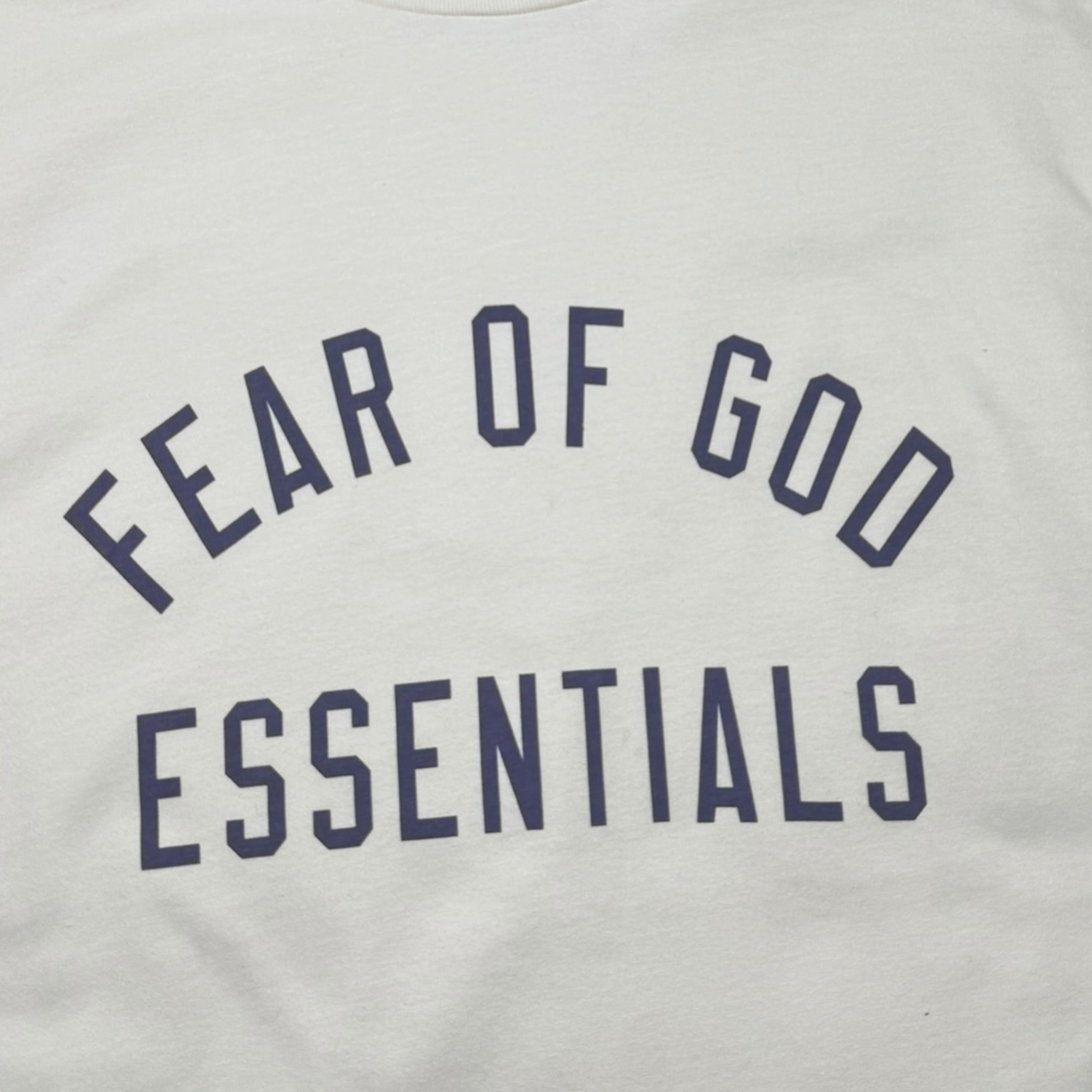 T-Shirt Essentials (S)