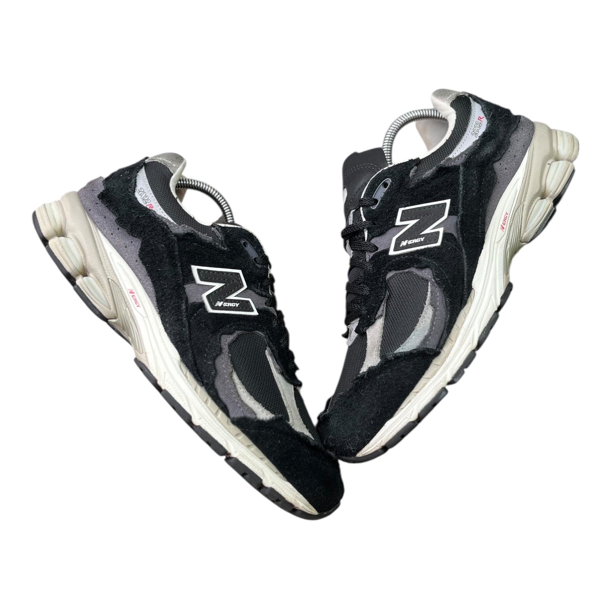 New Balance 2002R Schutzpaket Schwarz Grau (42EU)