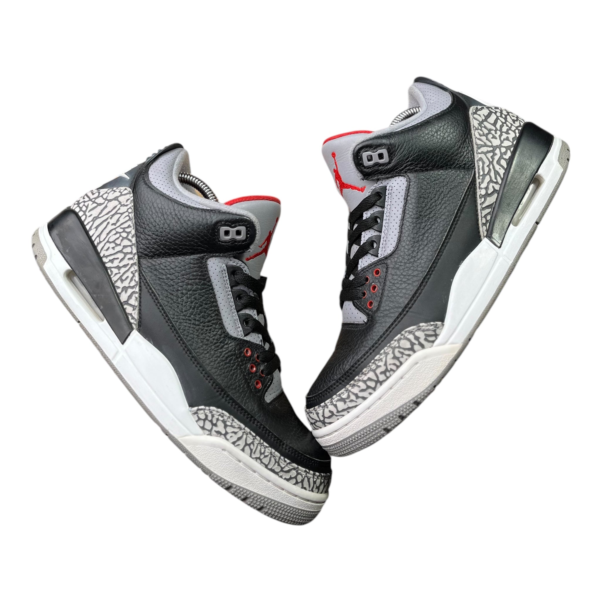 Jordan 3 Retro Schwarz Zement (43EU)