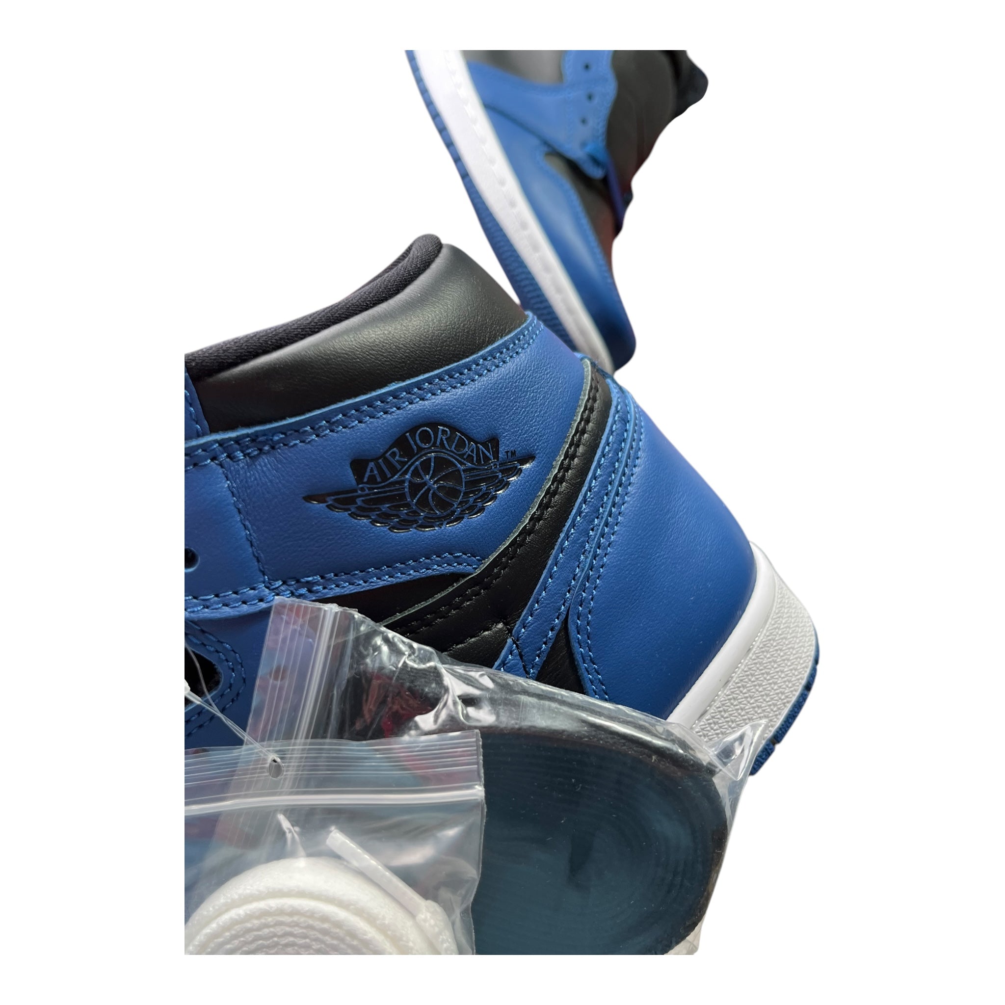 Jordan 1 Retro High OG Dark Marina Blue (42EU)