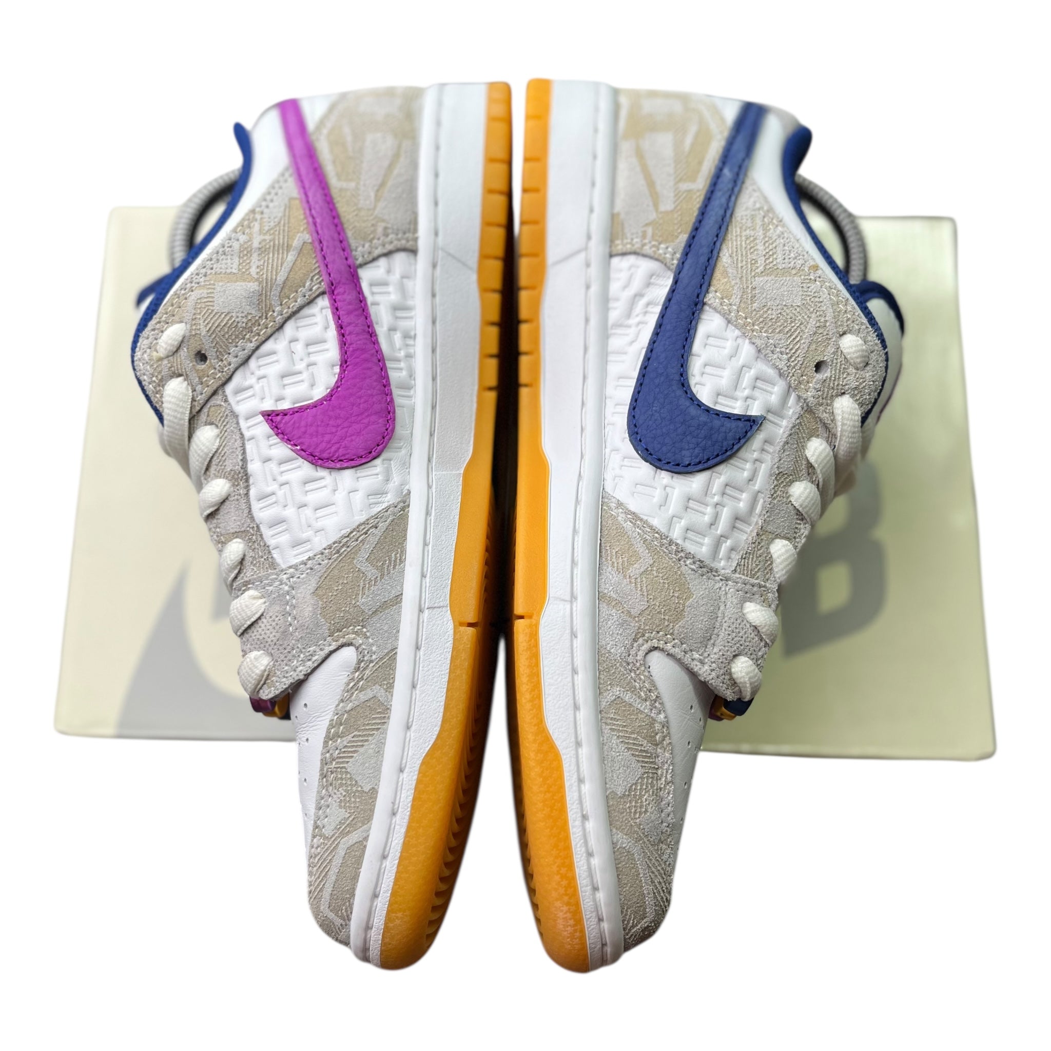 Nike Dunk Low SB Rayssa Leal (42EU)