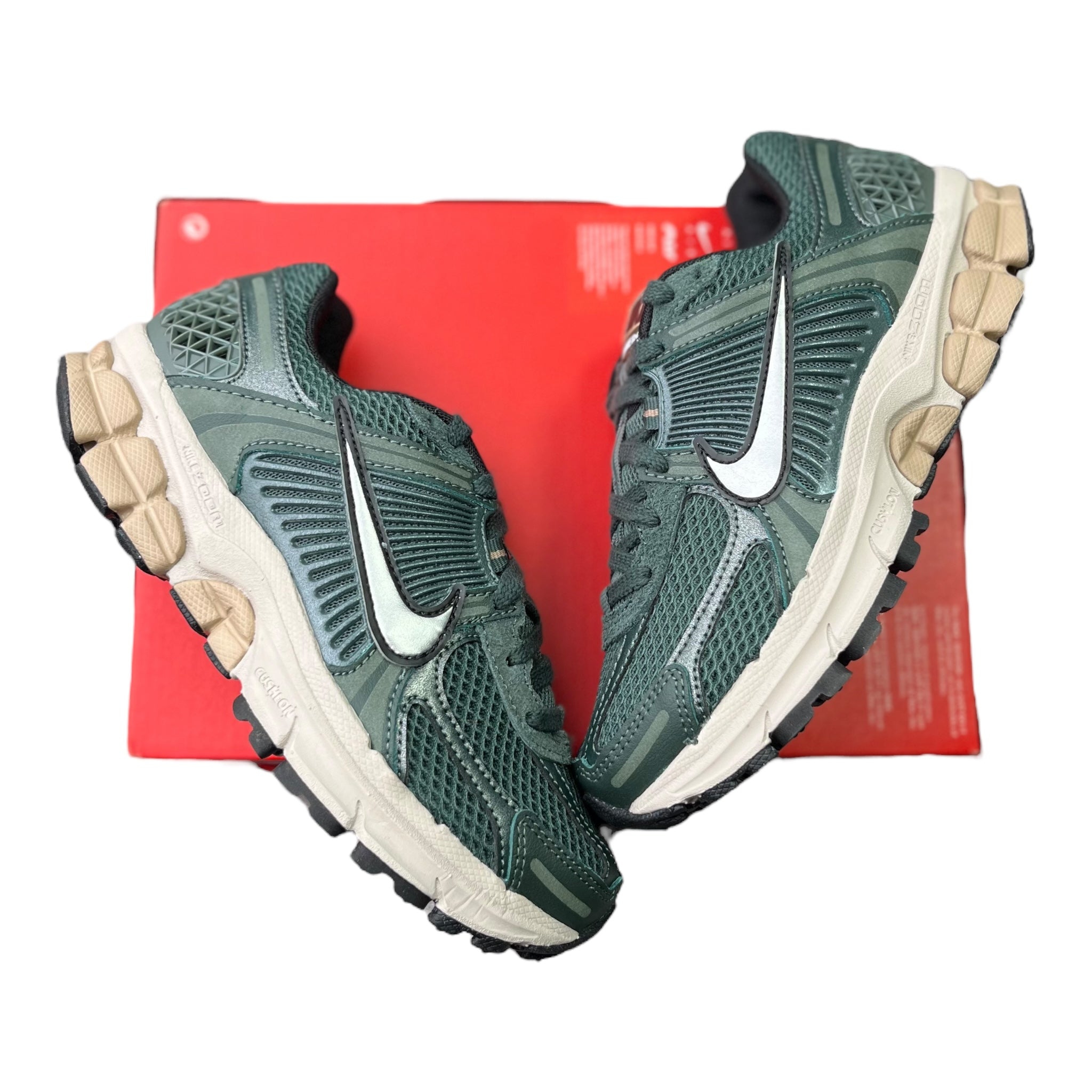 Nike Zoom Vomero 5 Grün (36EU)