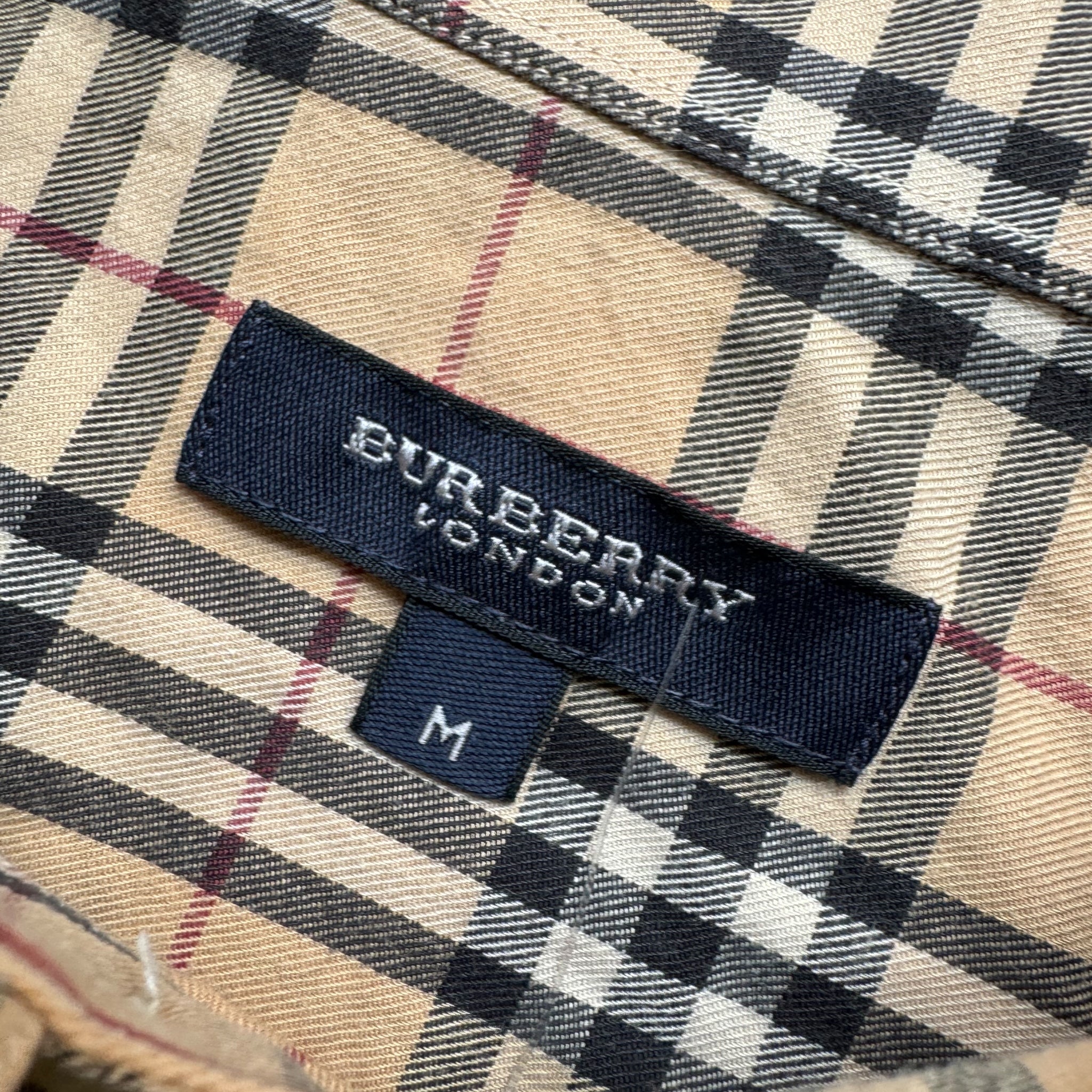 Burberry short sleeve shirt (M)