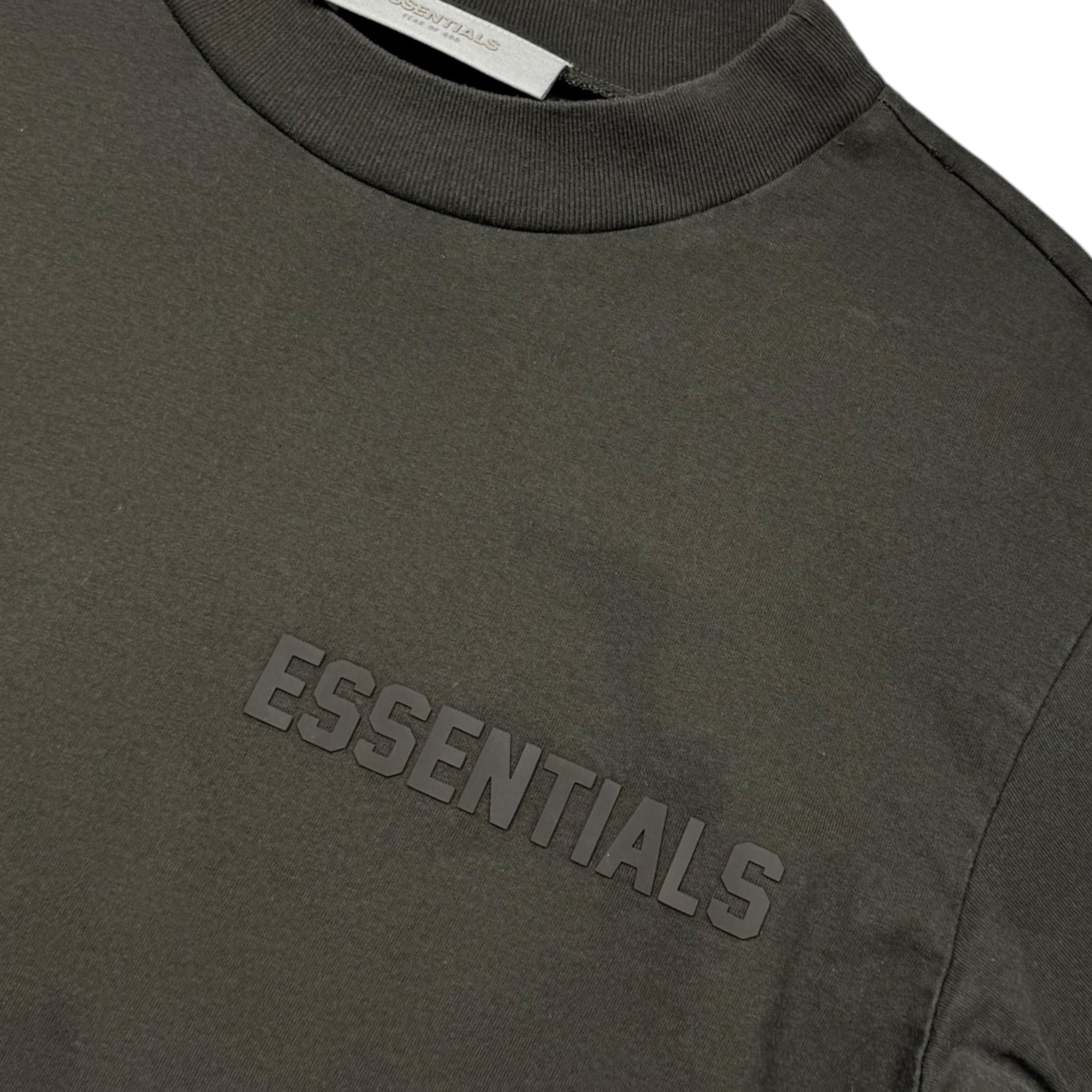 T-Shirt Essentials (S)