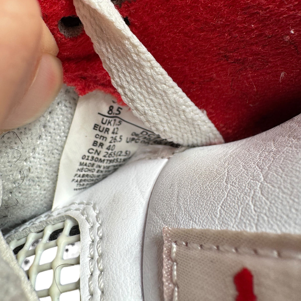 Jordan 4 Fire Red (42EU)