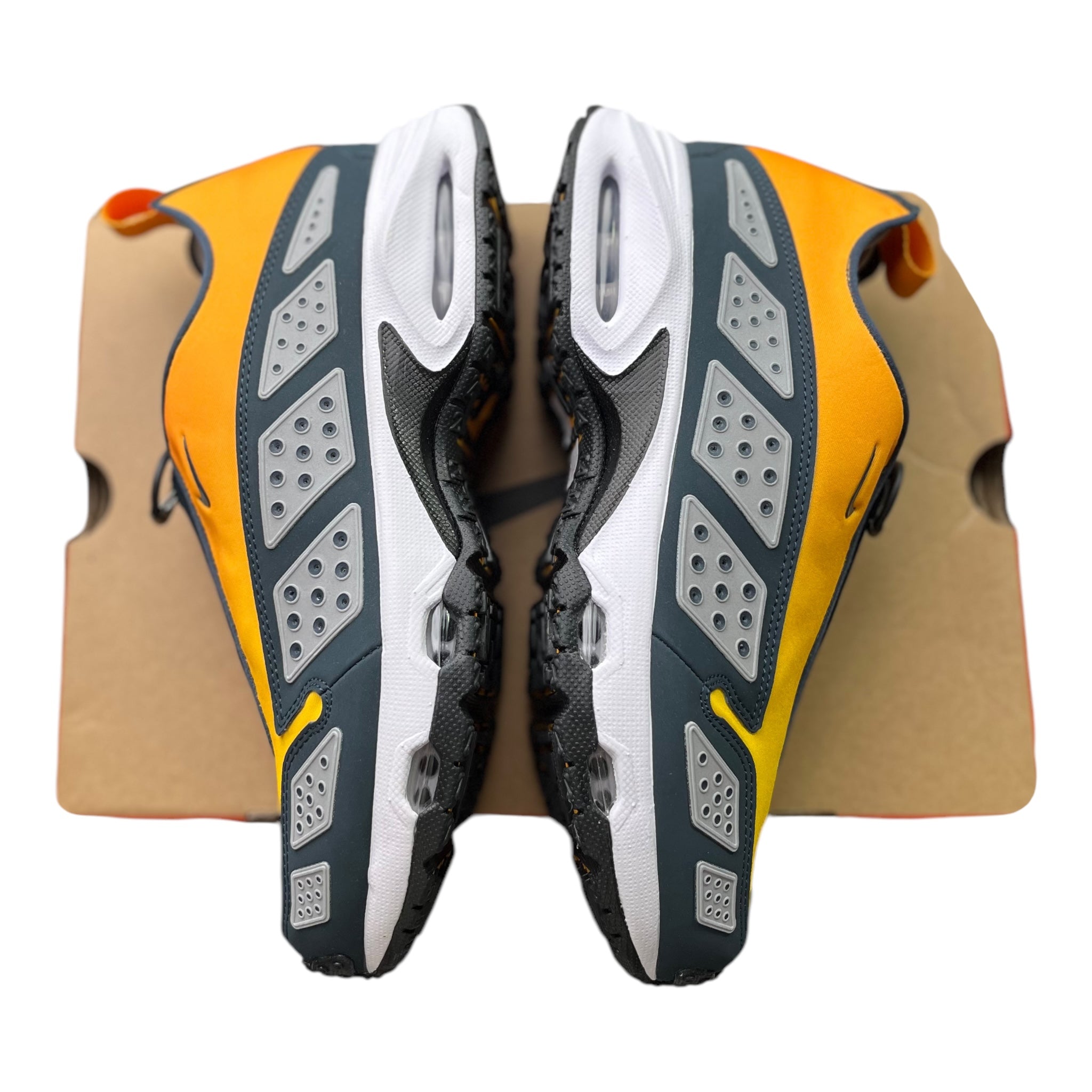 Nike Air Max Sunder Canyon Gold (40.5EU)