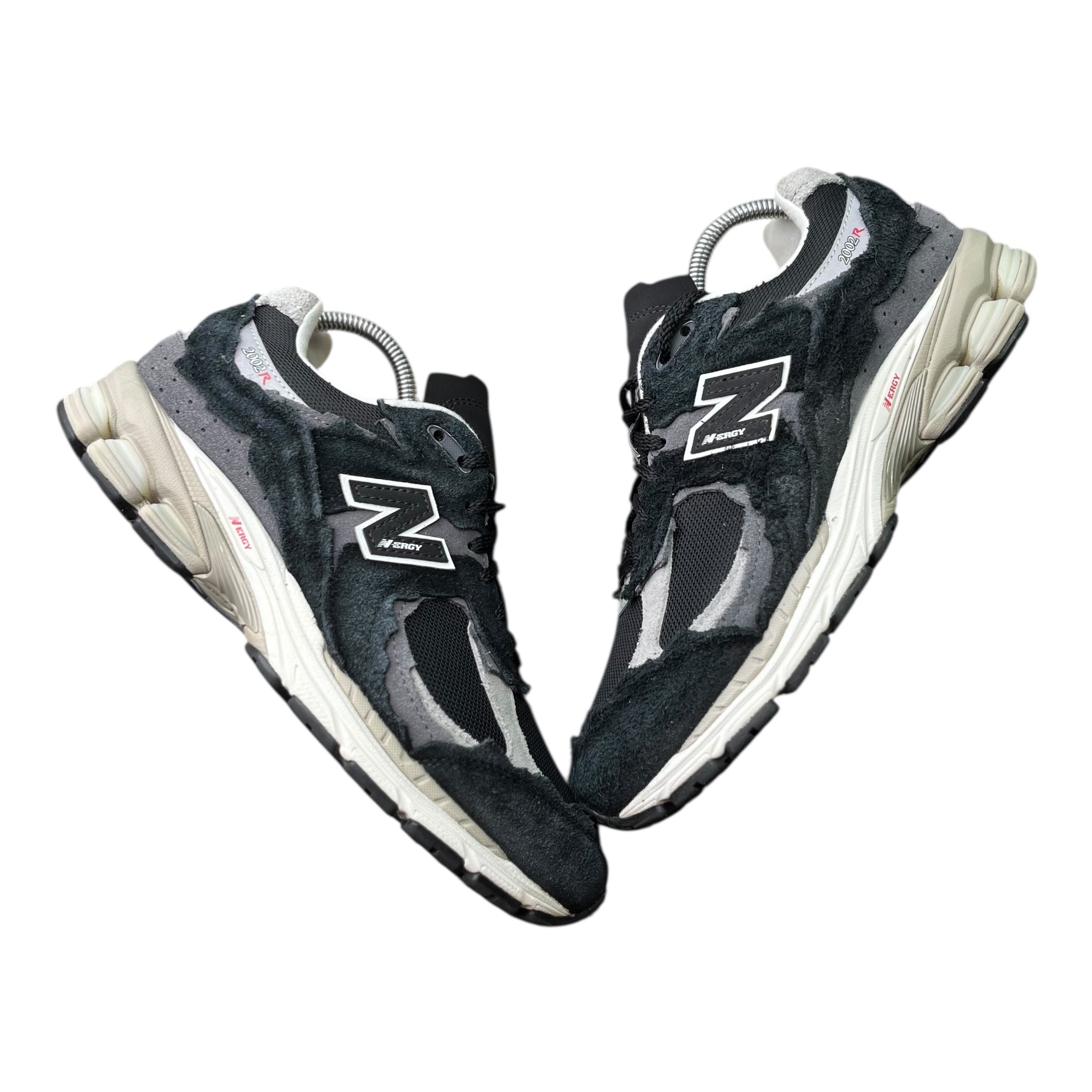 New Balance 2002R Protection Pack Black Grey (40.5EU)