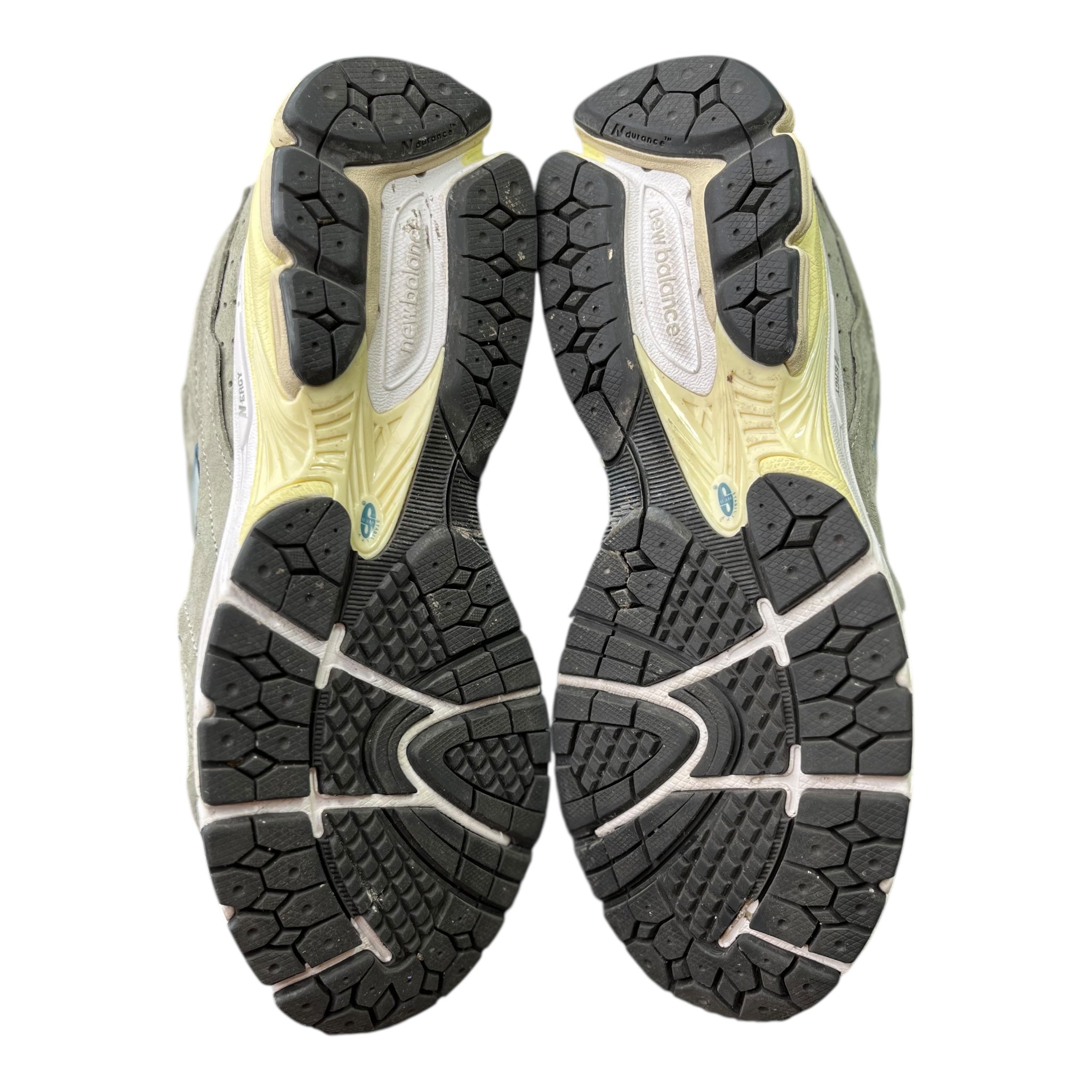 New Balance 2002R Protection Pack Mirage Grey (42EU)