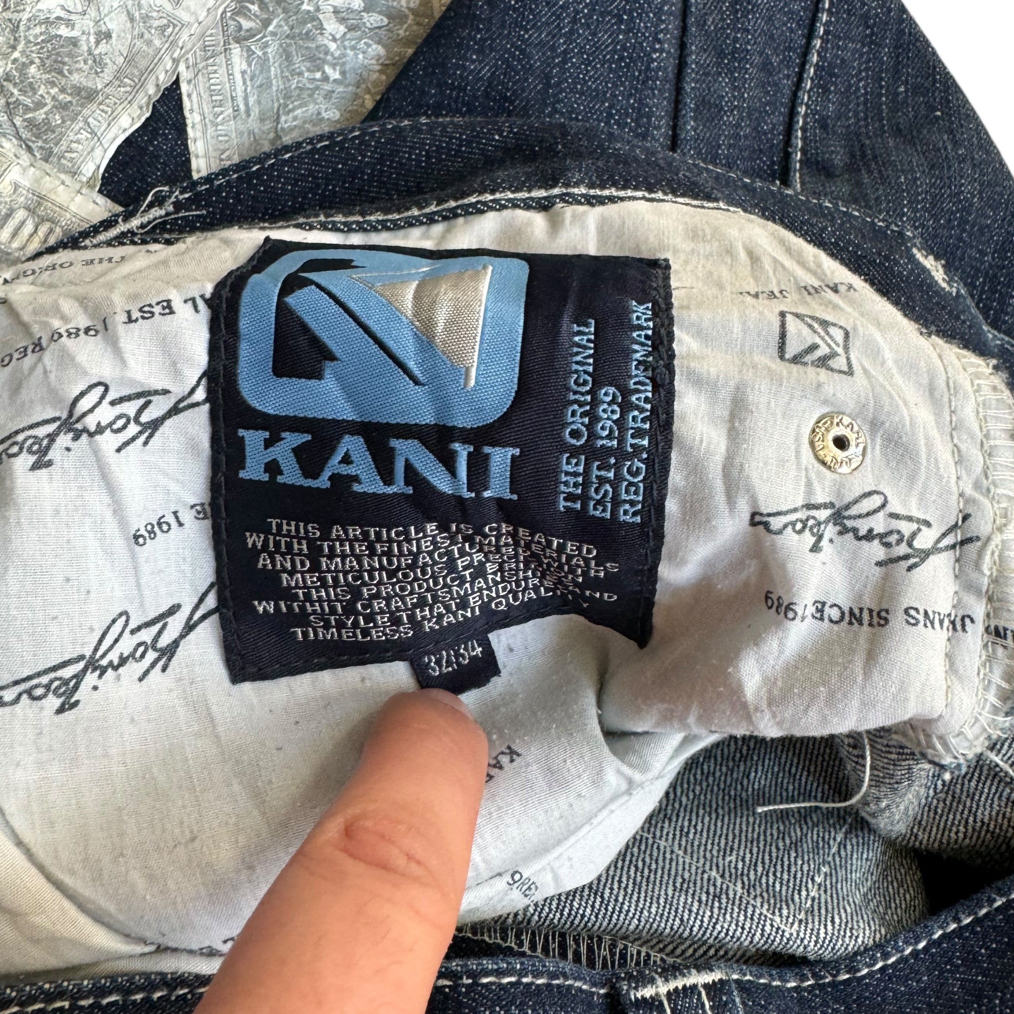 Jean baggy Karl Kani (L)