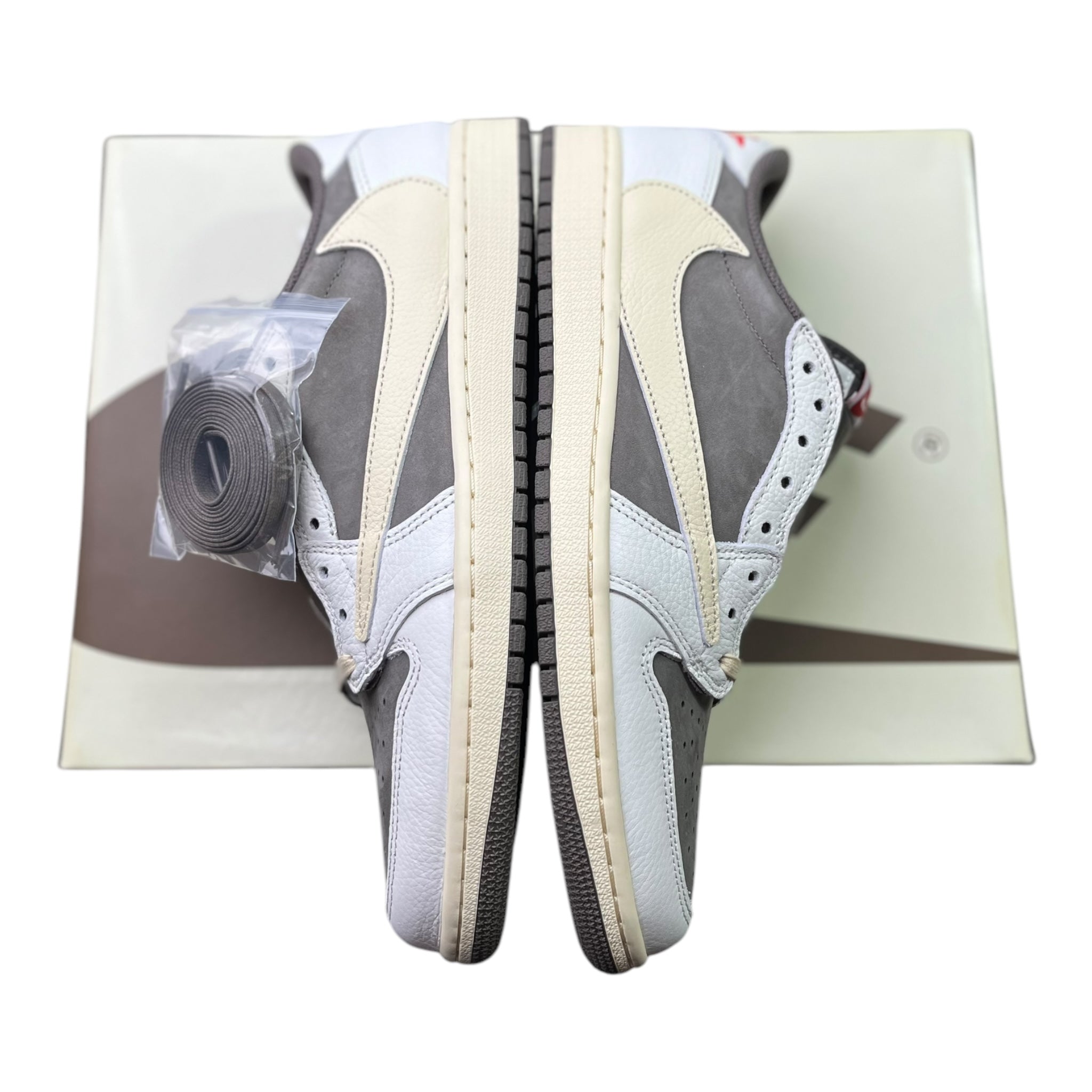 Jordan 1 Low OG Travis Scott Reverse Mocha (44EU)