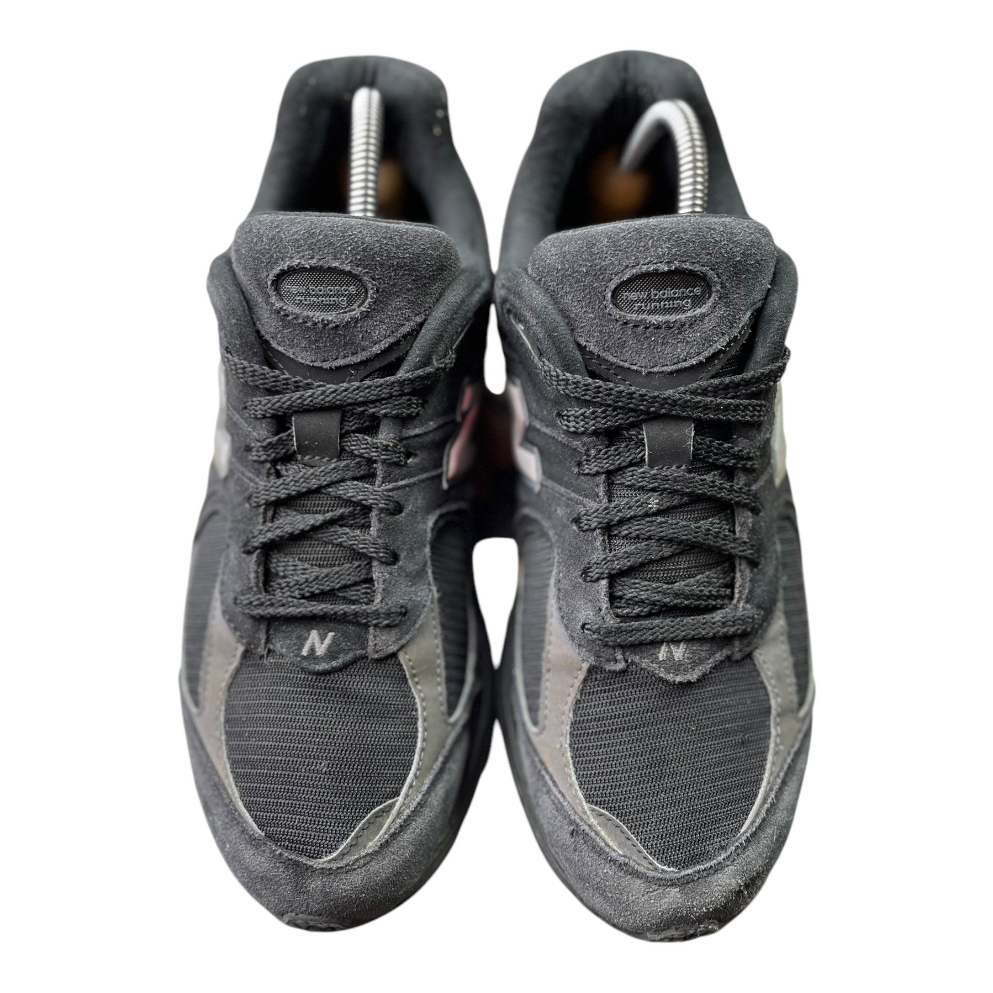 New Balance 2002R Schwarz Dunkelgrau (43EU)