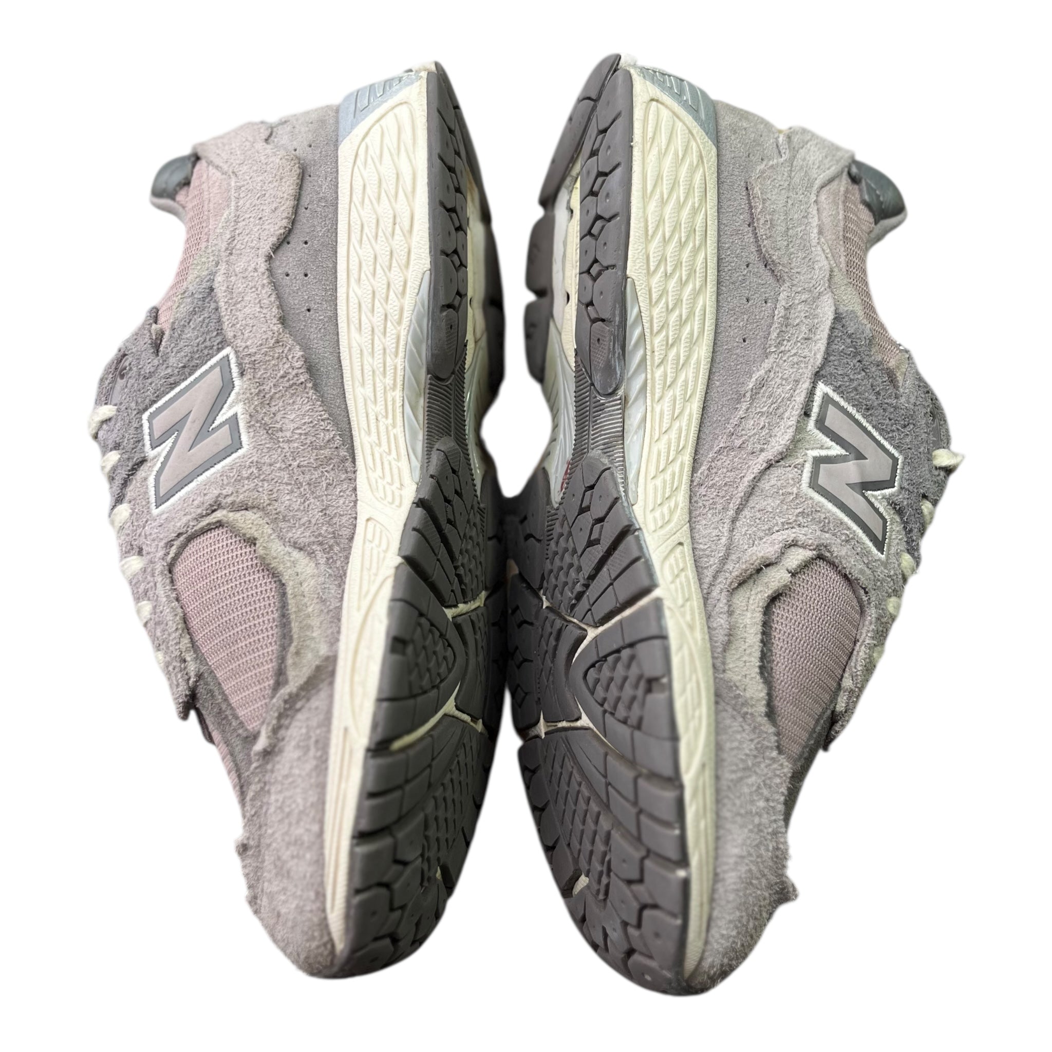 New Balance 2002R Protection Pack Neujahr Dusty Lilac (42EU)
