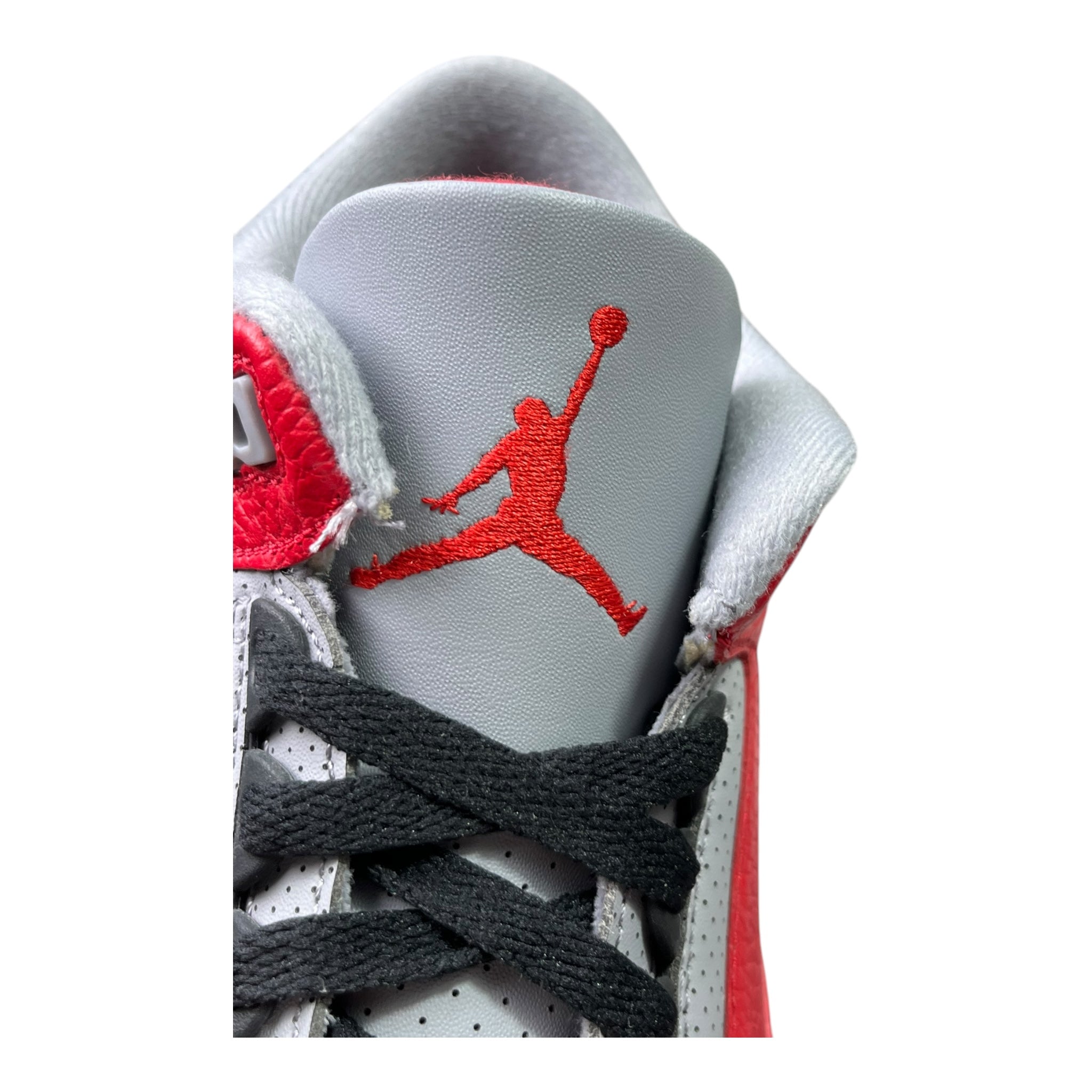 Jordan 3 Retro SE Unite (44EU)