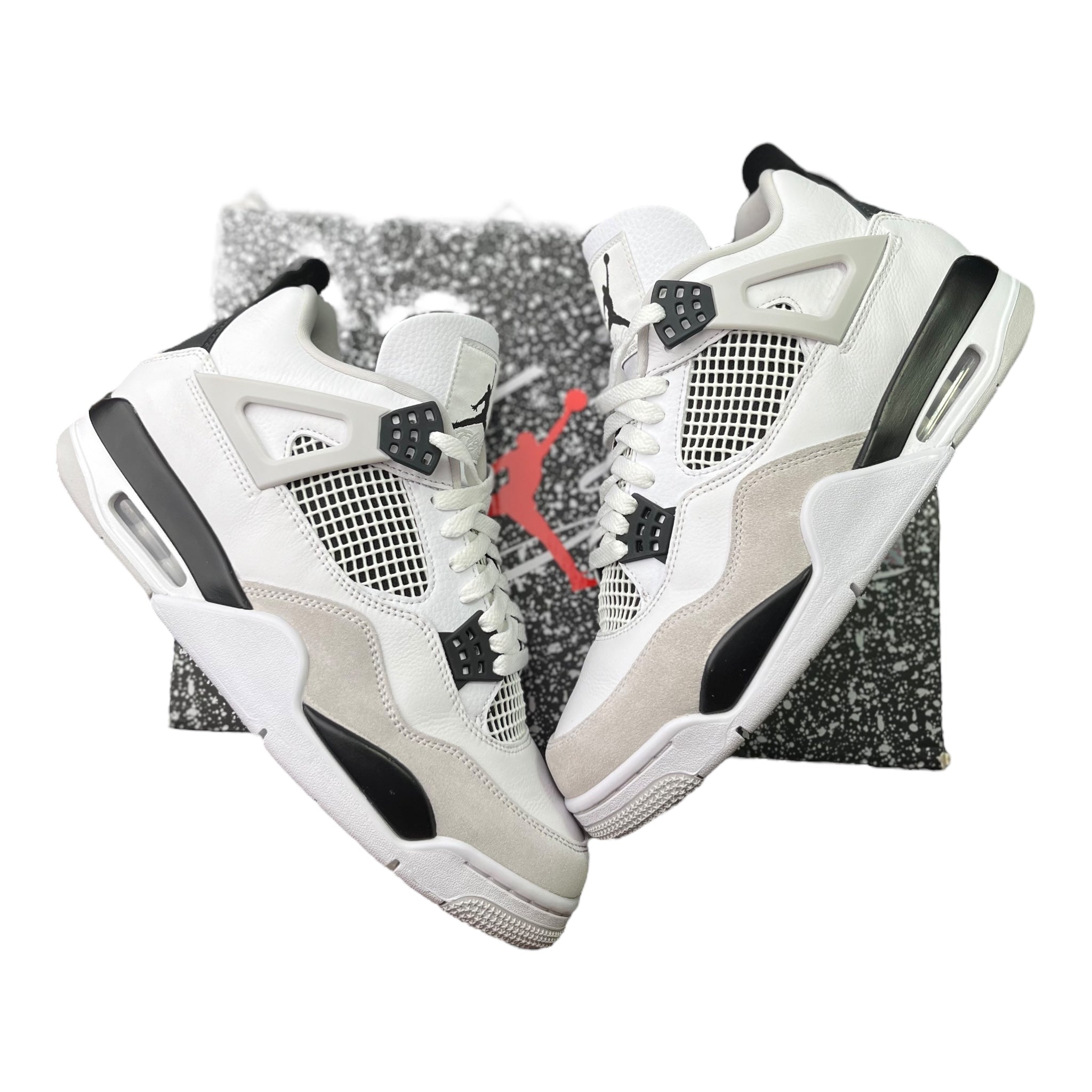 Jordan 4 Retro Military Black (44EU)