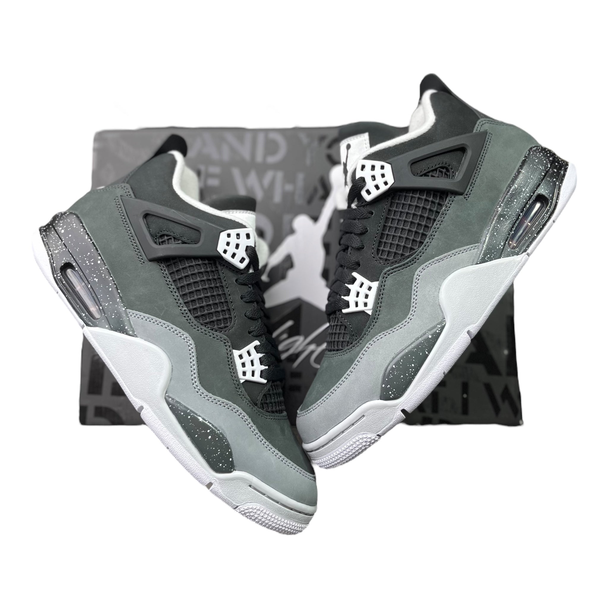 Jordan 4 Retro Fear (42EU)