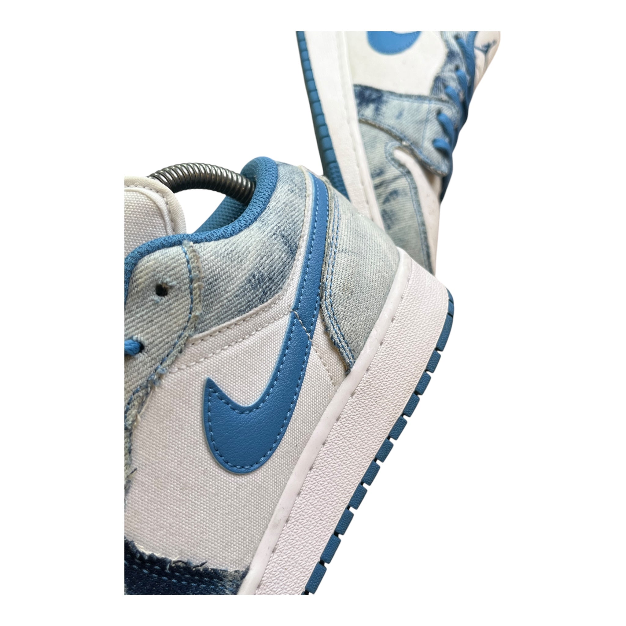 Jordan 1 Low Washed Denim (39EU)