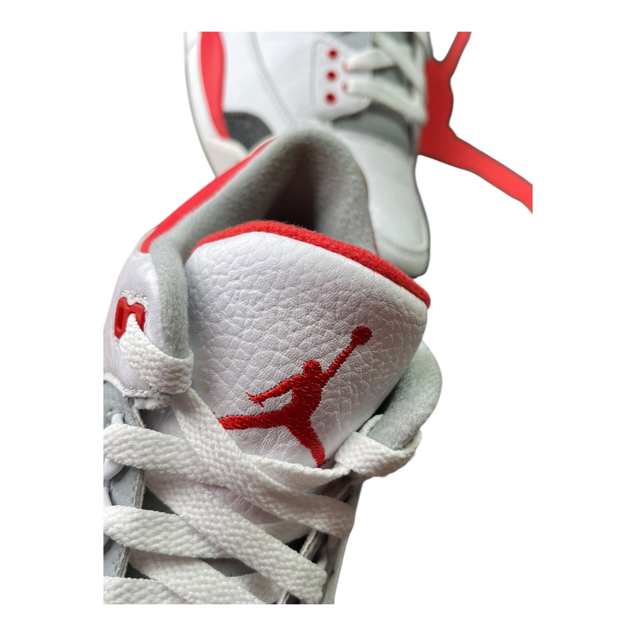 Jordan 3 Retro Fire Red (44EU)