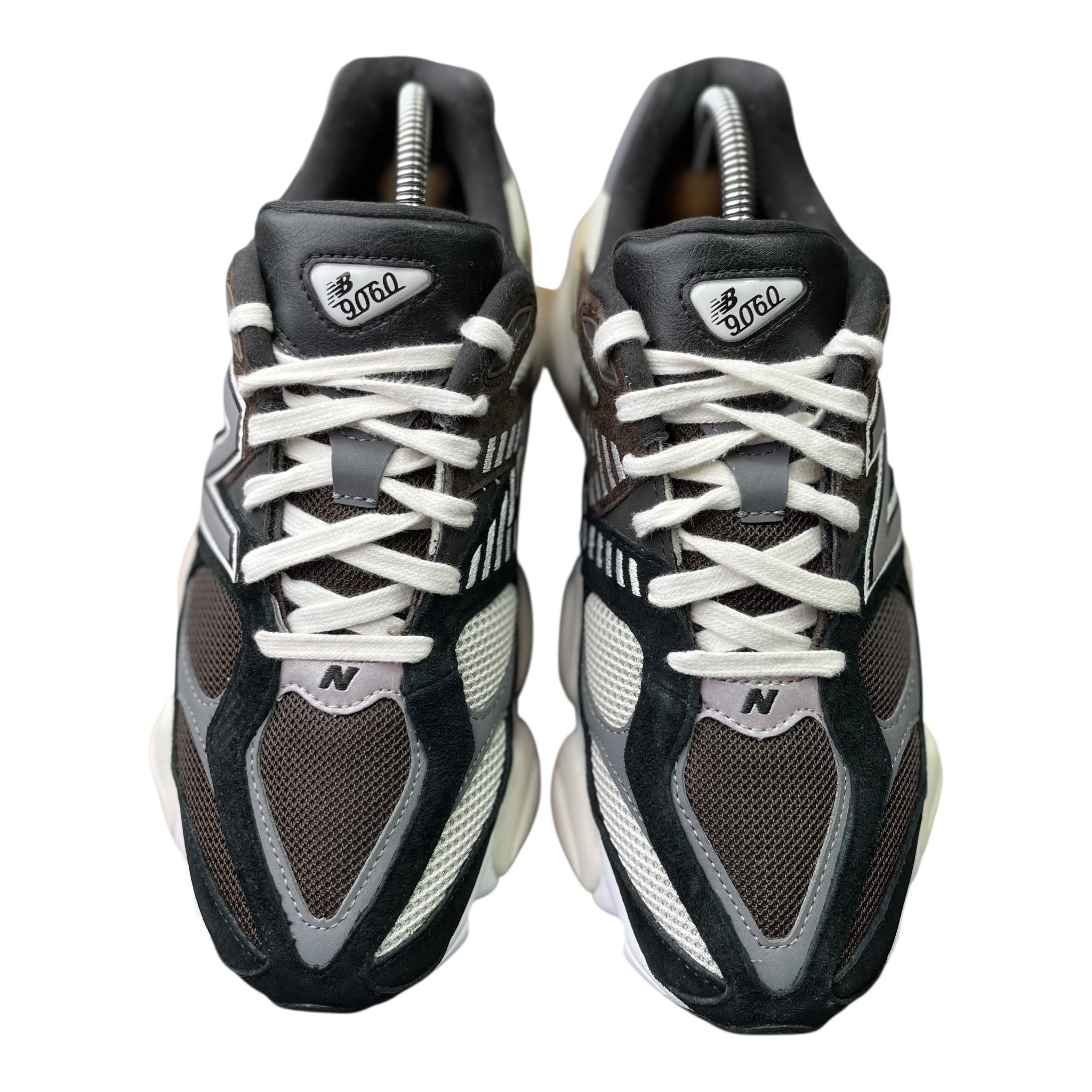New Balance 9060 Dark Brown (42.5EU)