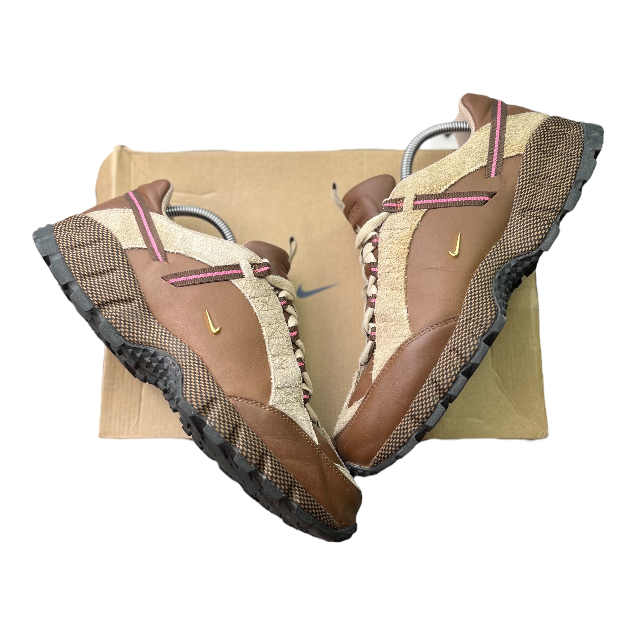 Nike Humara LX Jacquemus Brown (44EU)