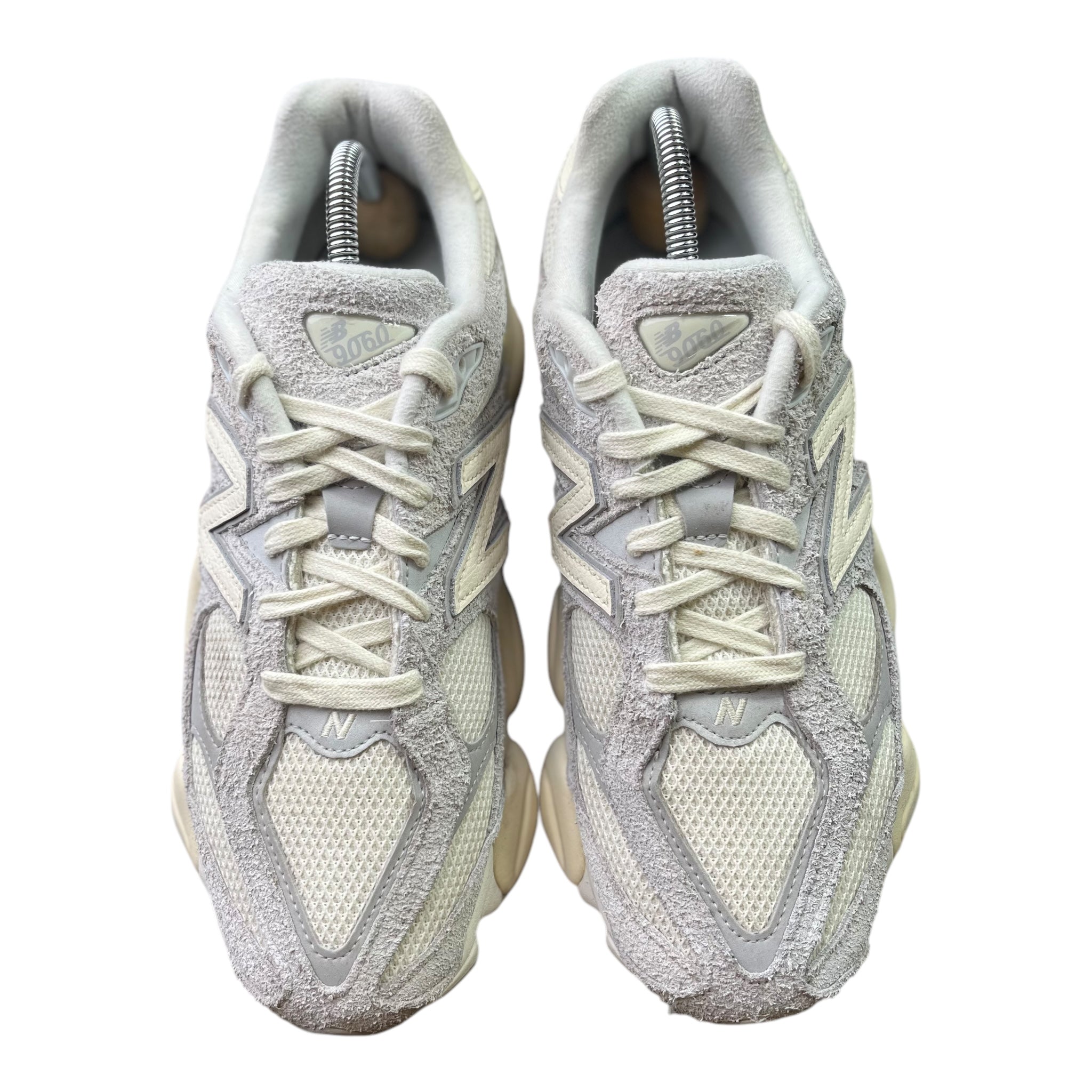 New Balance 9060 Quartz Grey (43EU)