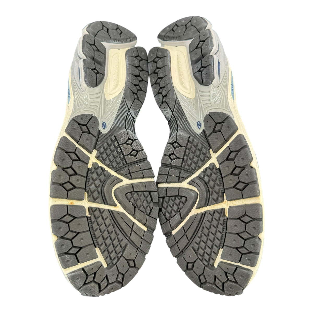New Balance 2002r Protection Pack (44EU)