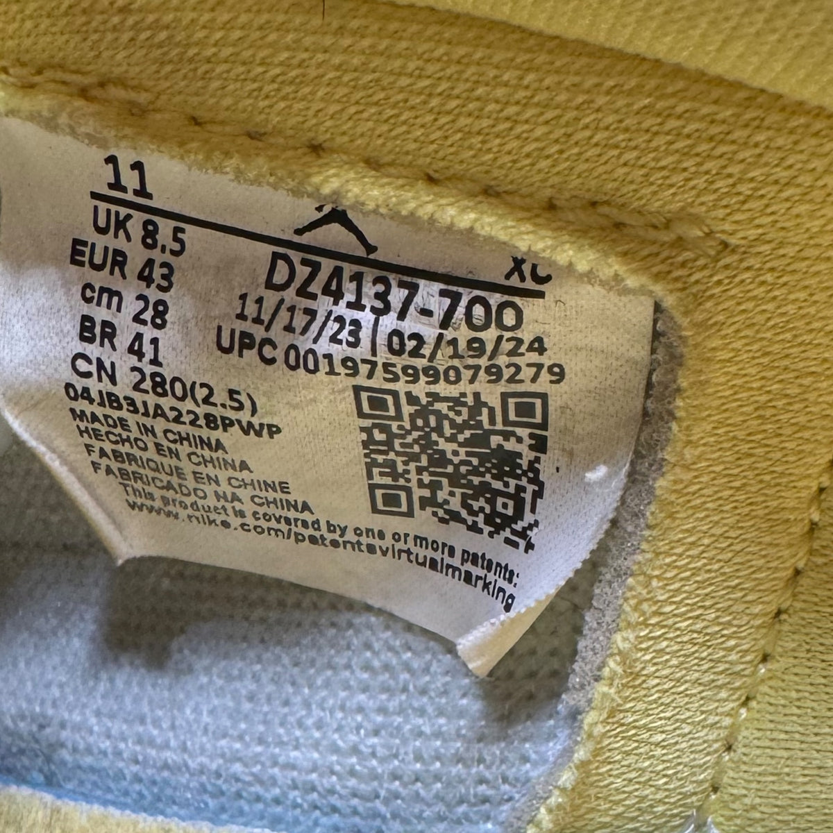 Jordan One Low Travis Scott Canary (43EU)
