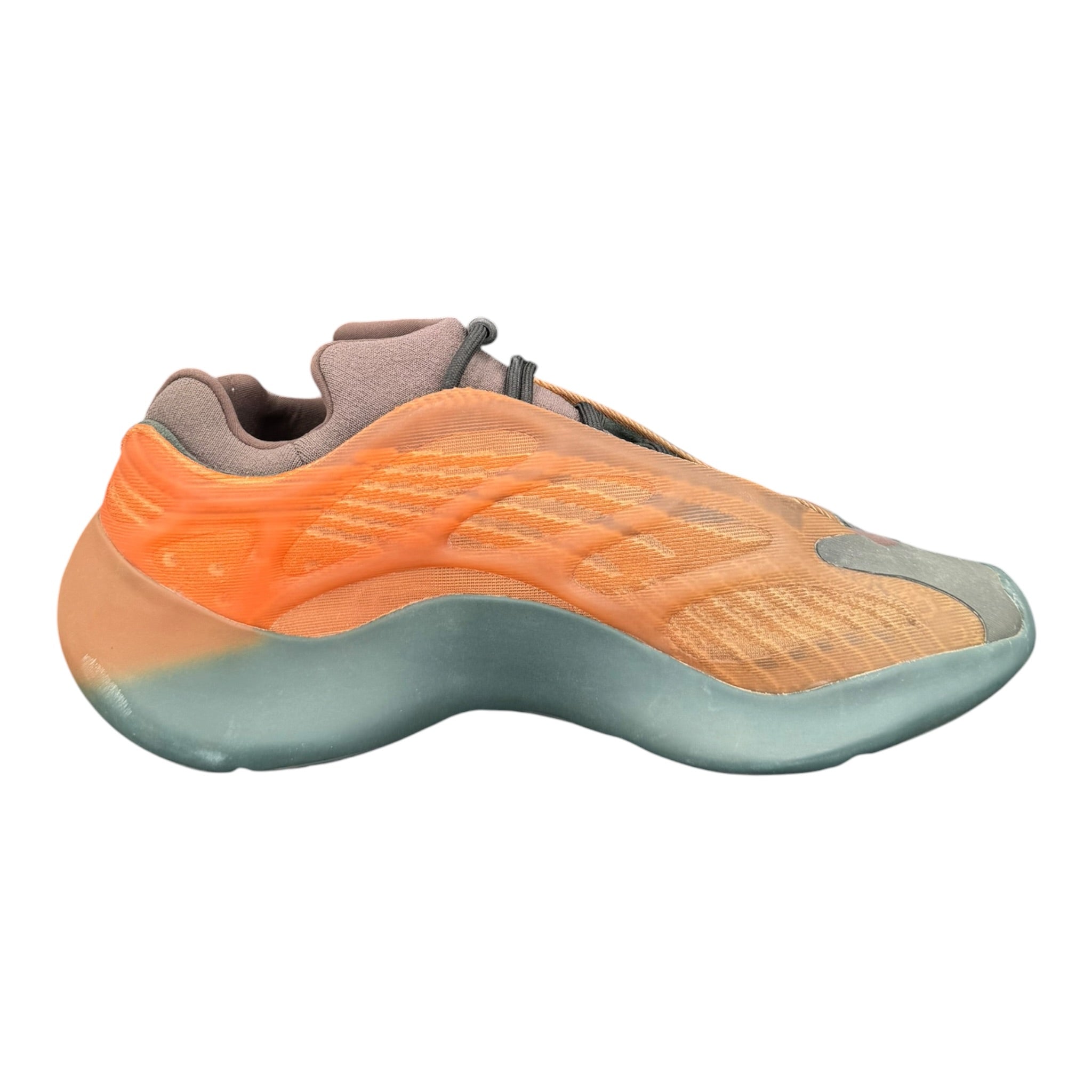 Yeezy 700 V3 (46.5EU)