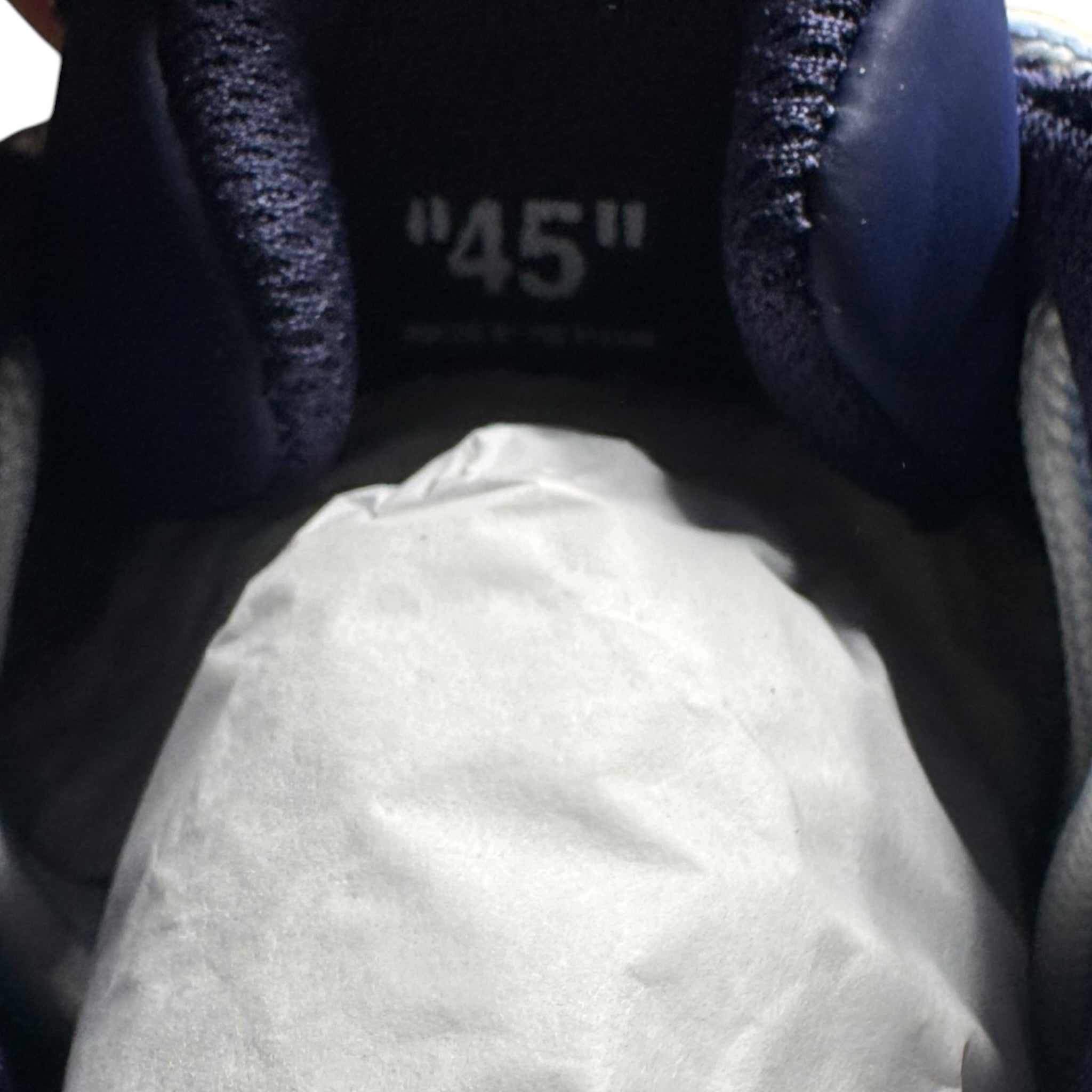 Off White Be Right Back DS (45EU)