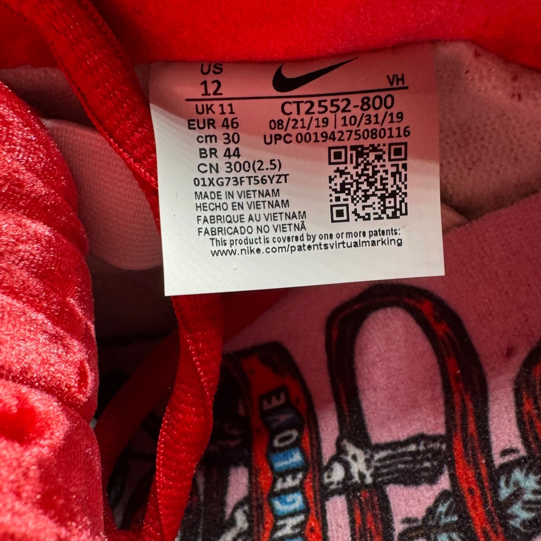 Dunk SB Low Strange Love (46EU)