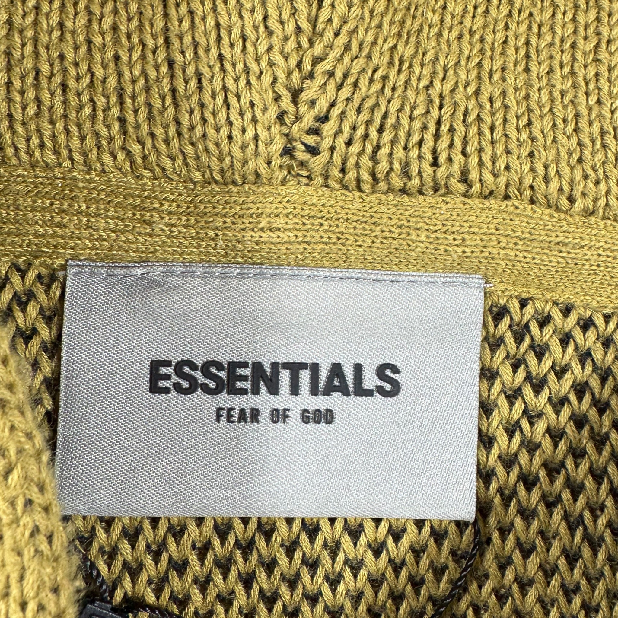Pull Essentials (M)