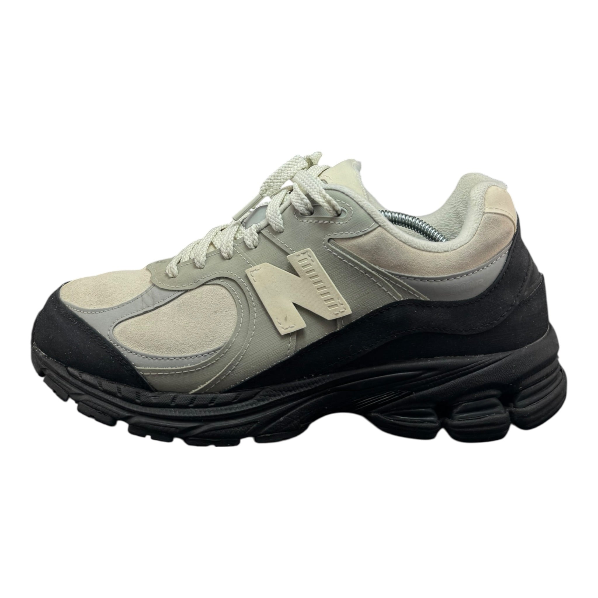 New Balance 2002r The Basement (43EU)