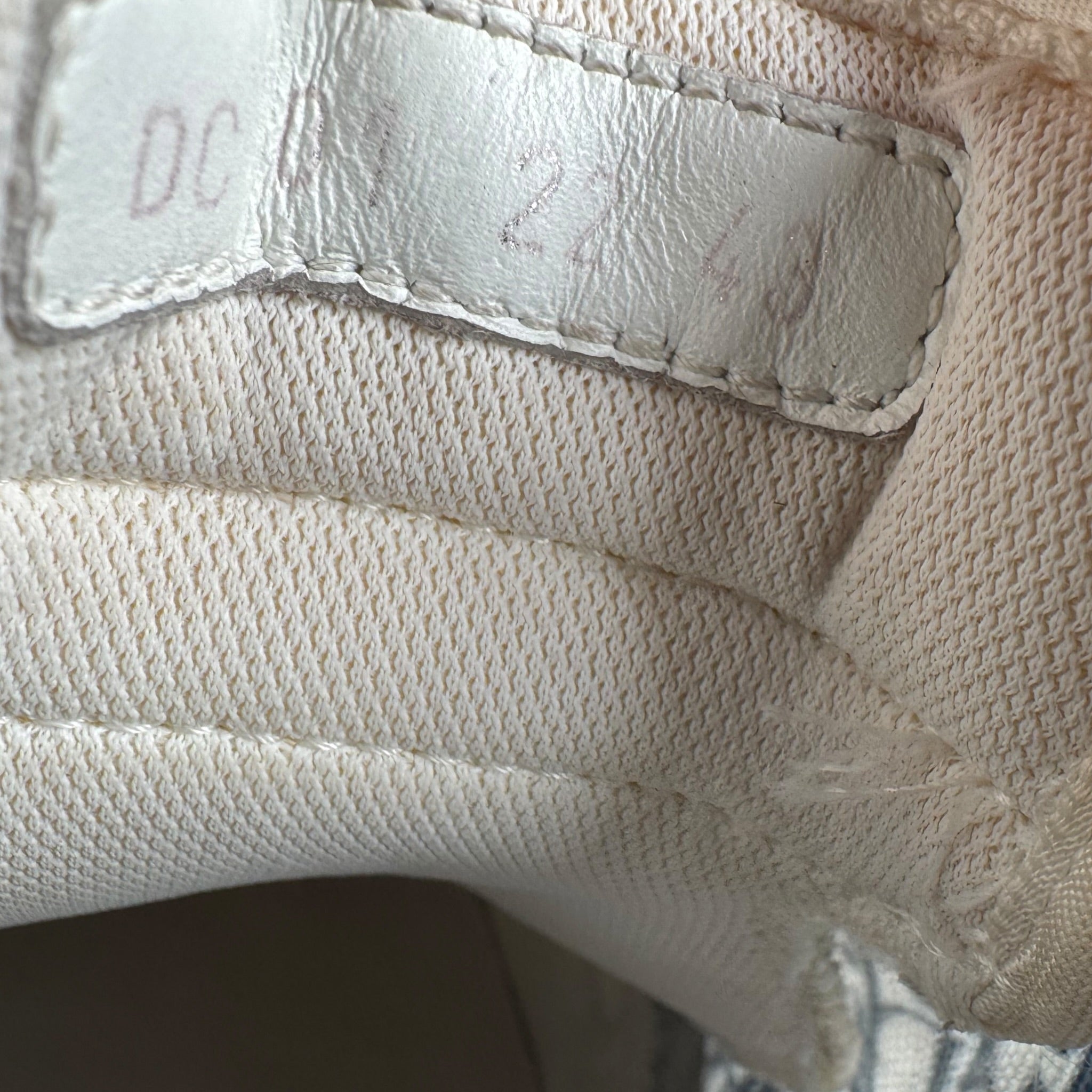 Dior B25 (43EU)