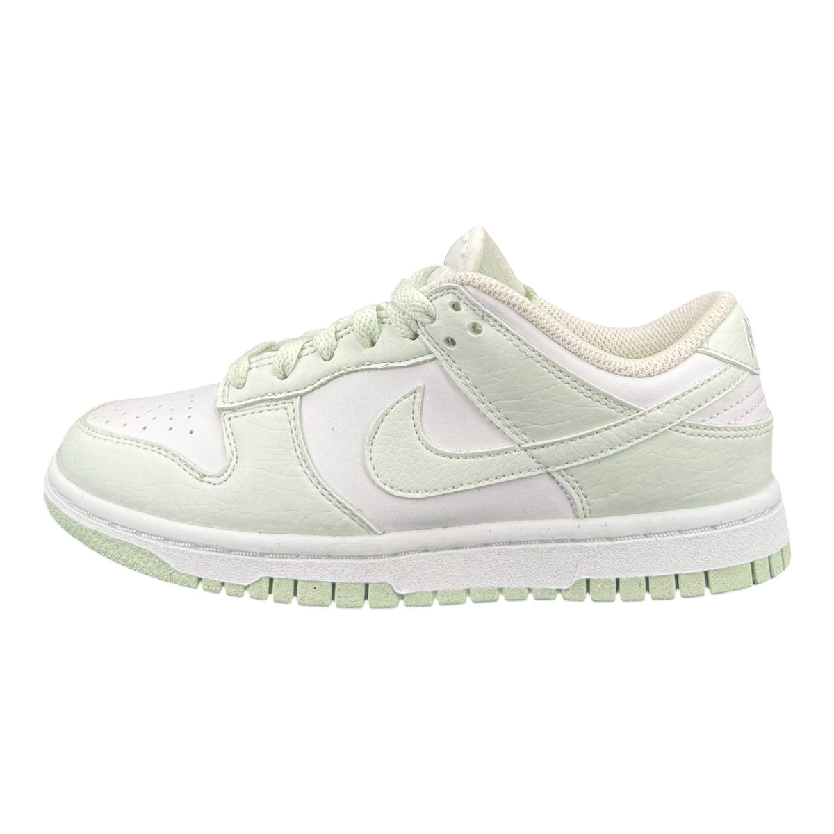 Dunk Low Next Nature Barely green DS (36EU)
